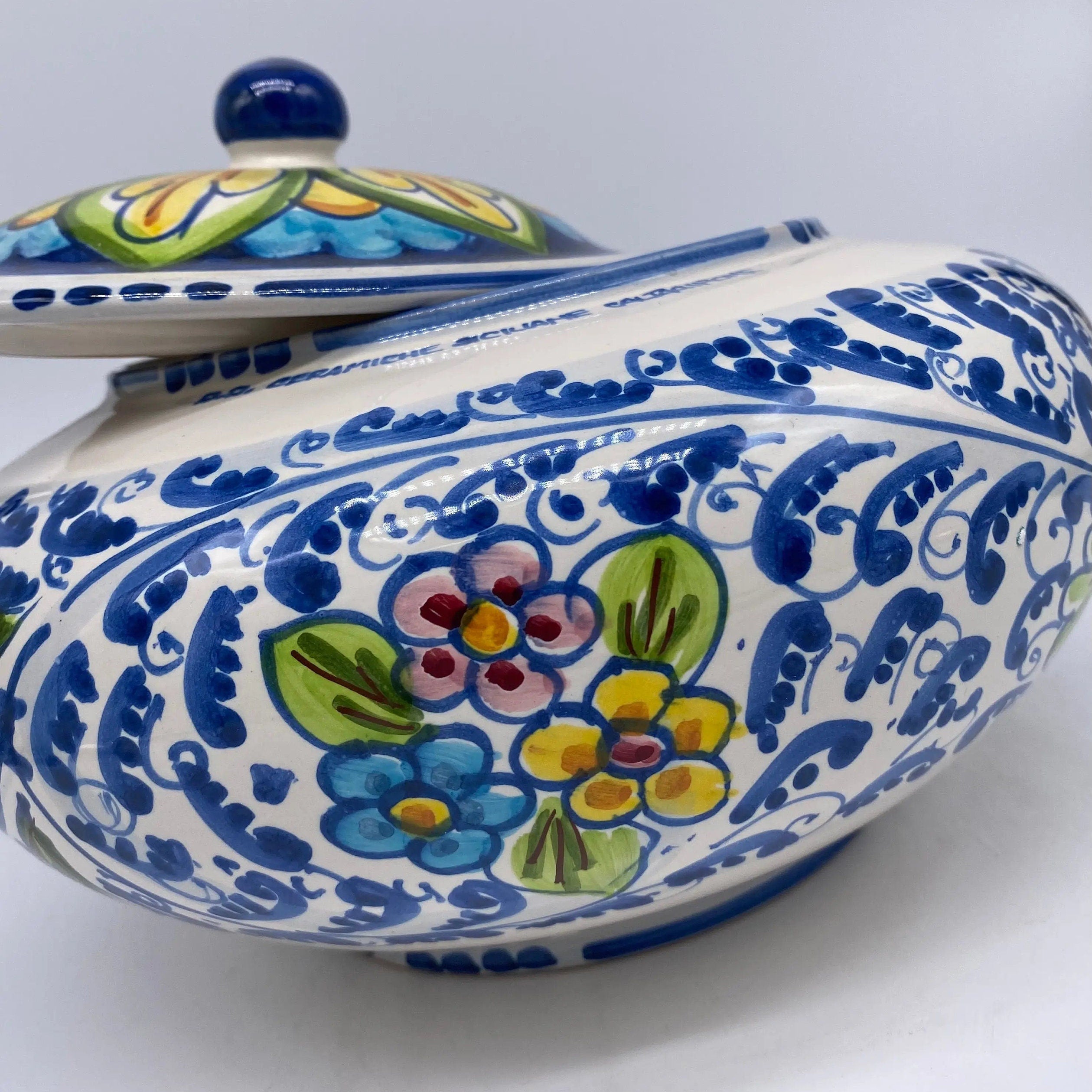 Biscottiera Decorata 600 Fiori Ceramica Caltagirone cm H.18 L.24 Artigianale DD CERAMICHE SICILIANE