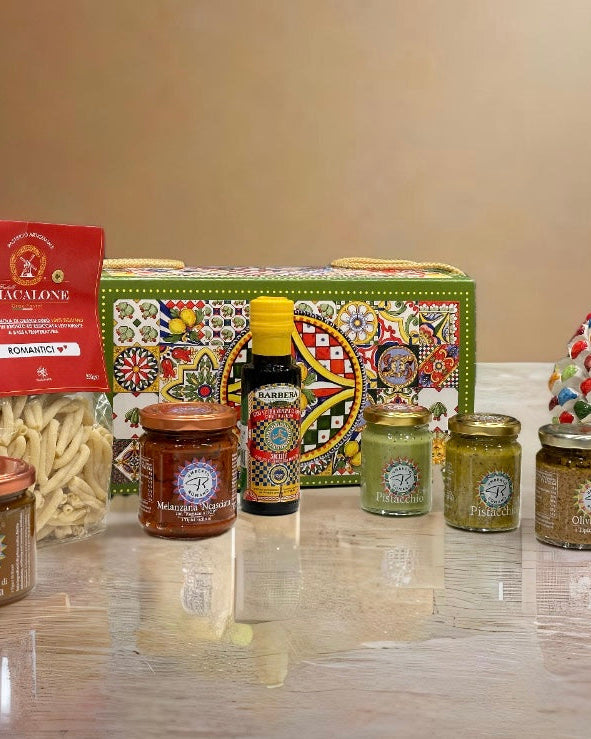 Cofanetto ’Sicily Box’ - Pigna Multicolor H.15cm + Prodotti Tipici Siciliani - BOX PRODOTTI TIPICI