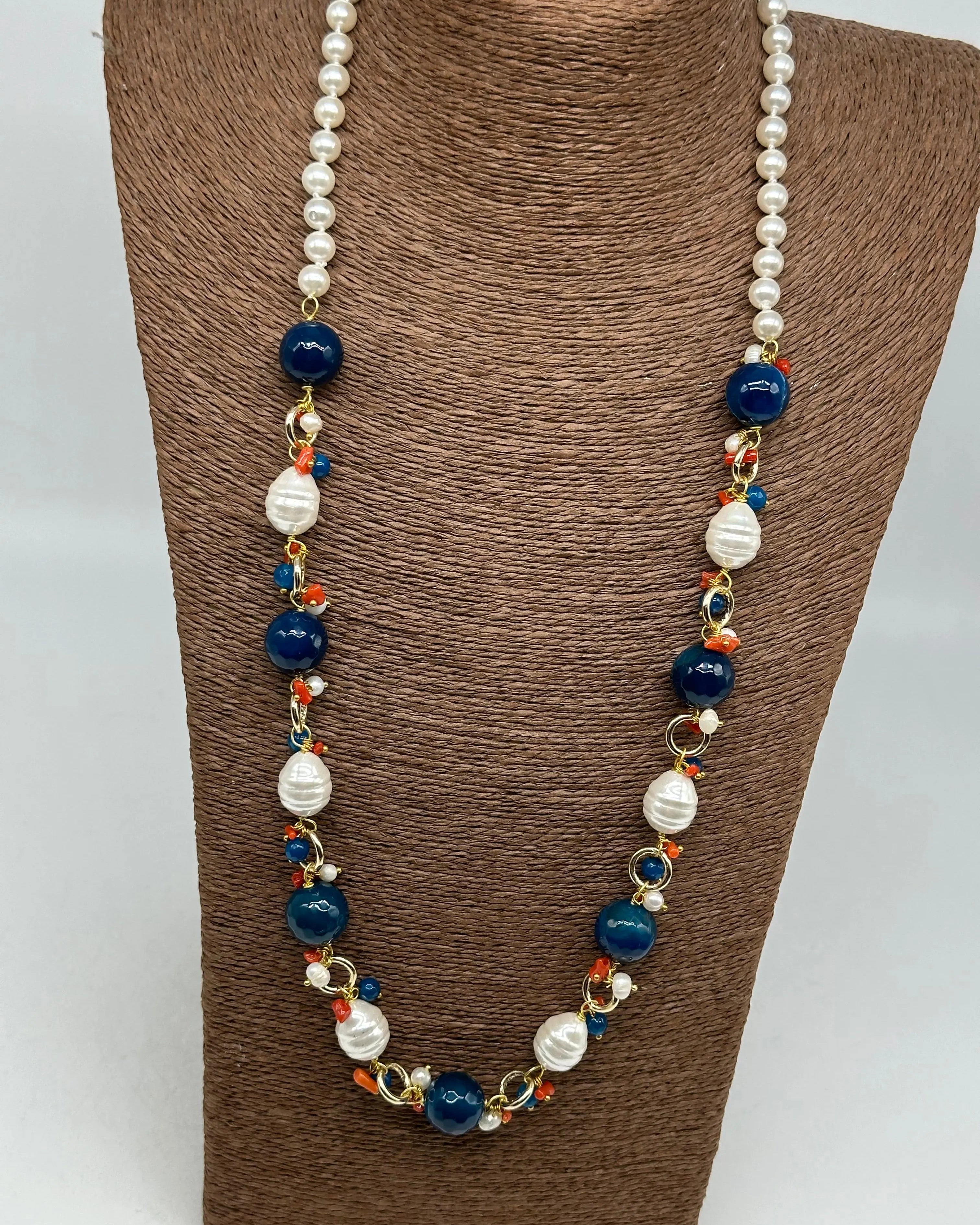 Collana Artigianale Pietre Blu, Corallo e Perle bianche DD CERAMICHE SICILIANE