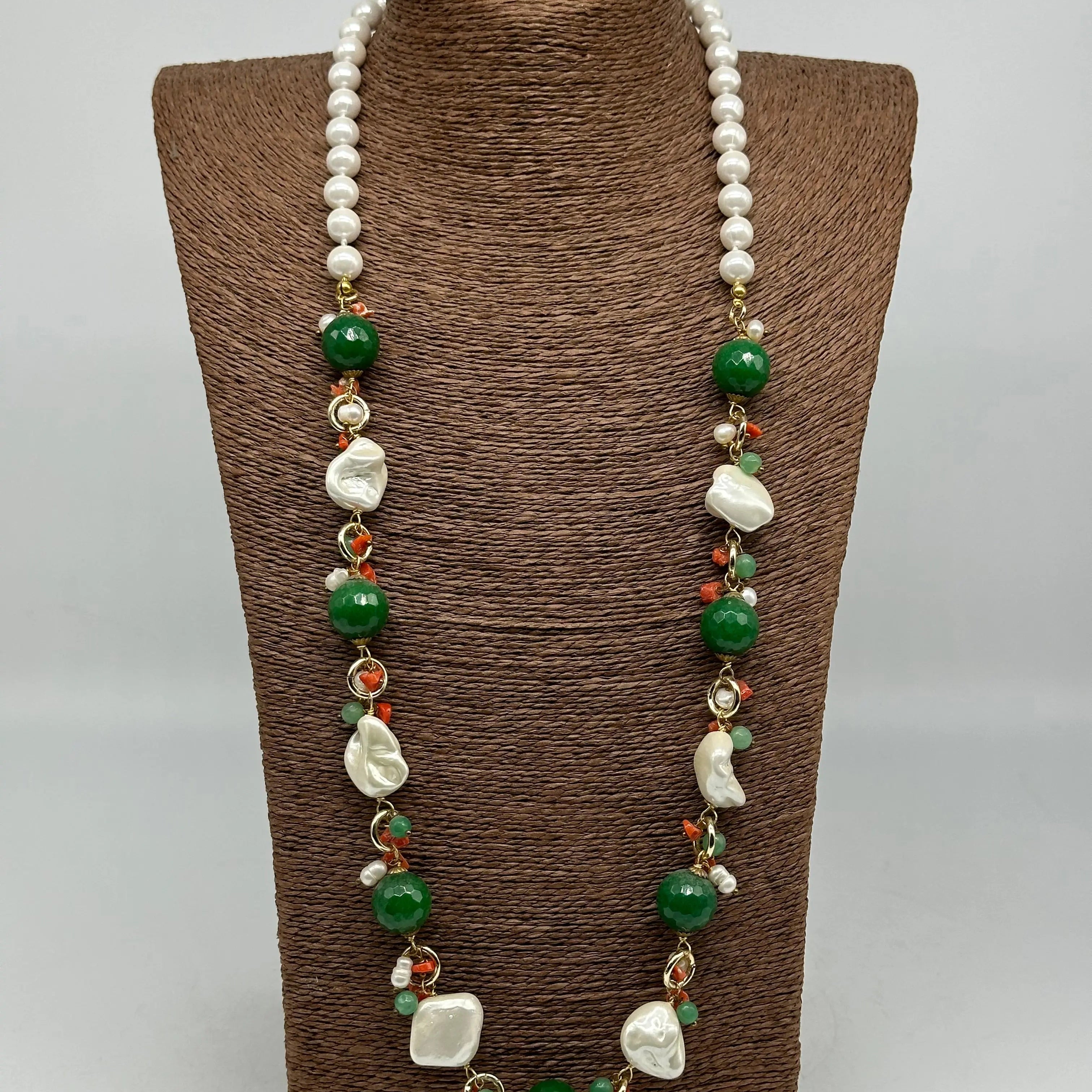 Collana Artigianale Pietre Verde, Corallo e Perle bianche DD CERAMICHE SICILIANE