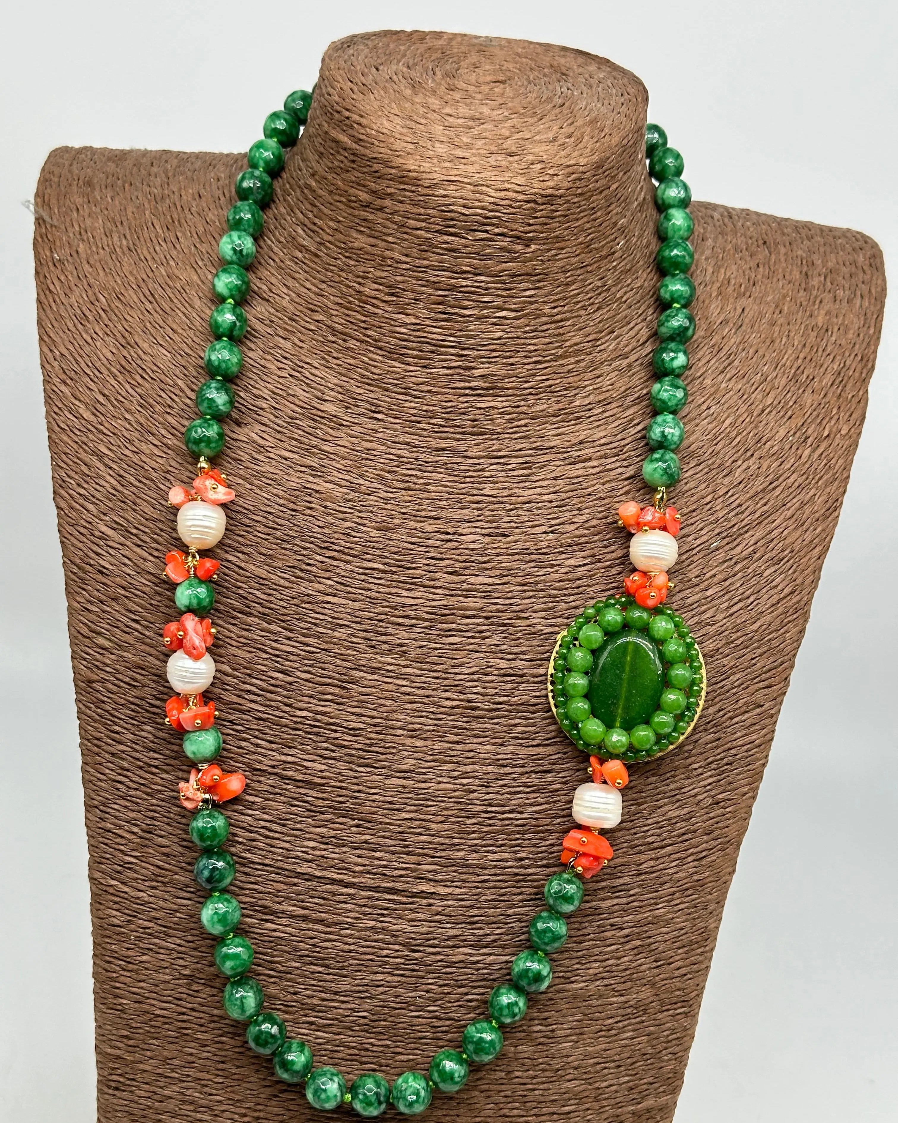 Collana Artigianale Pietre Verde, Corallo e Perle bianche V.2 DD CERAMICHE SICILIANE