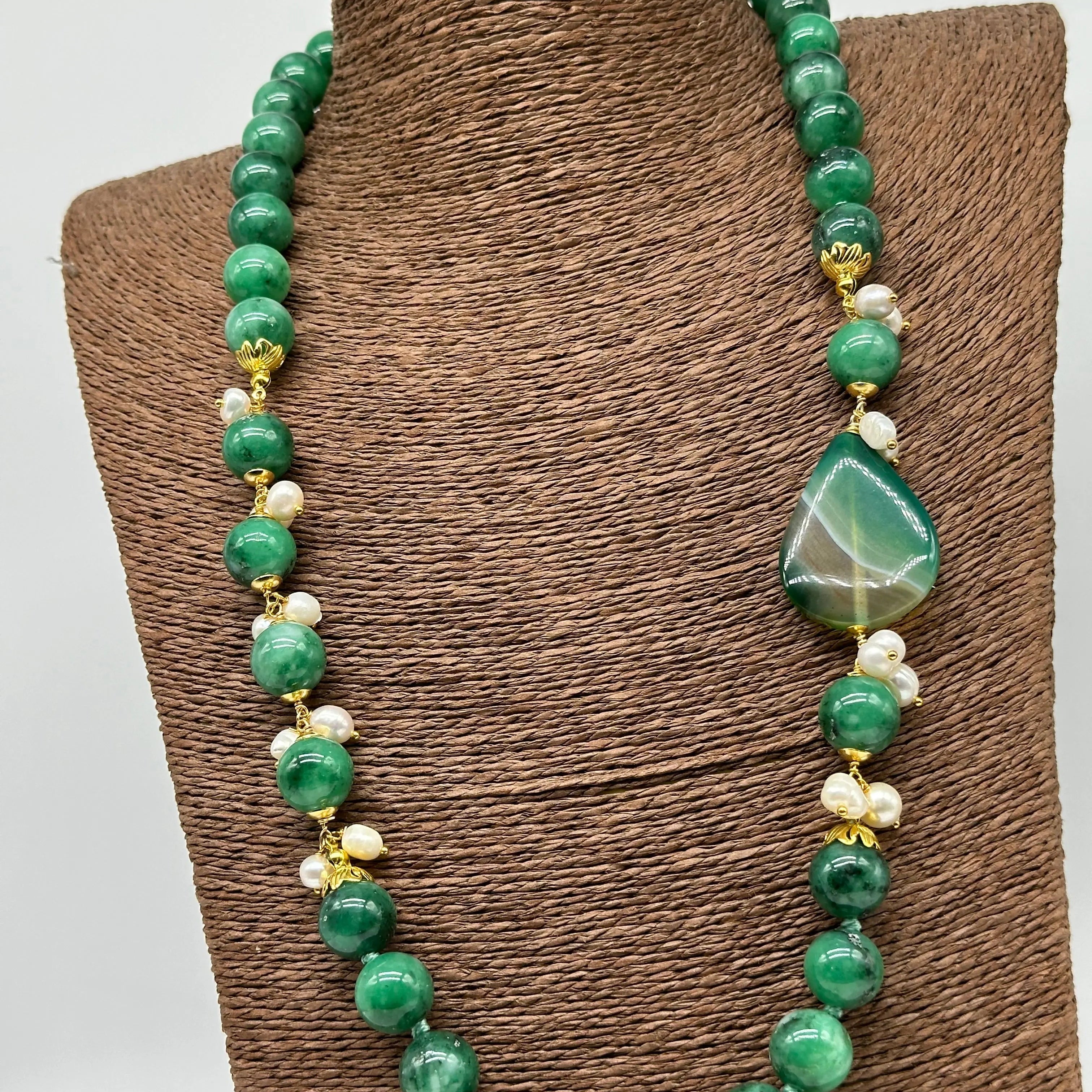 Collana Artigianale Pietre Verde e Perle bianche V.5 DD CERAMICHE SICILIANE