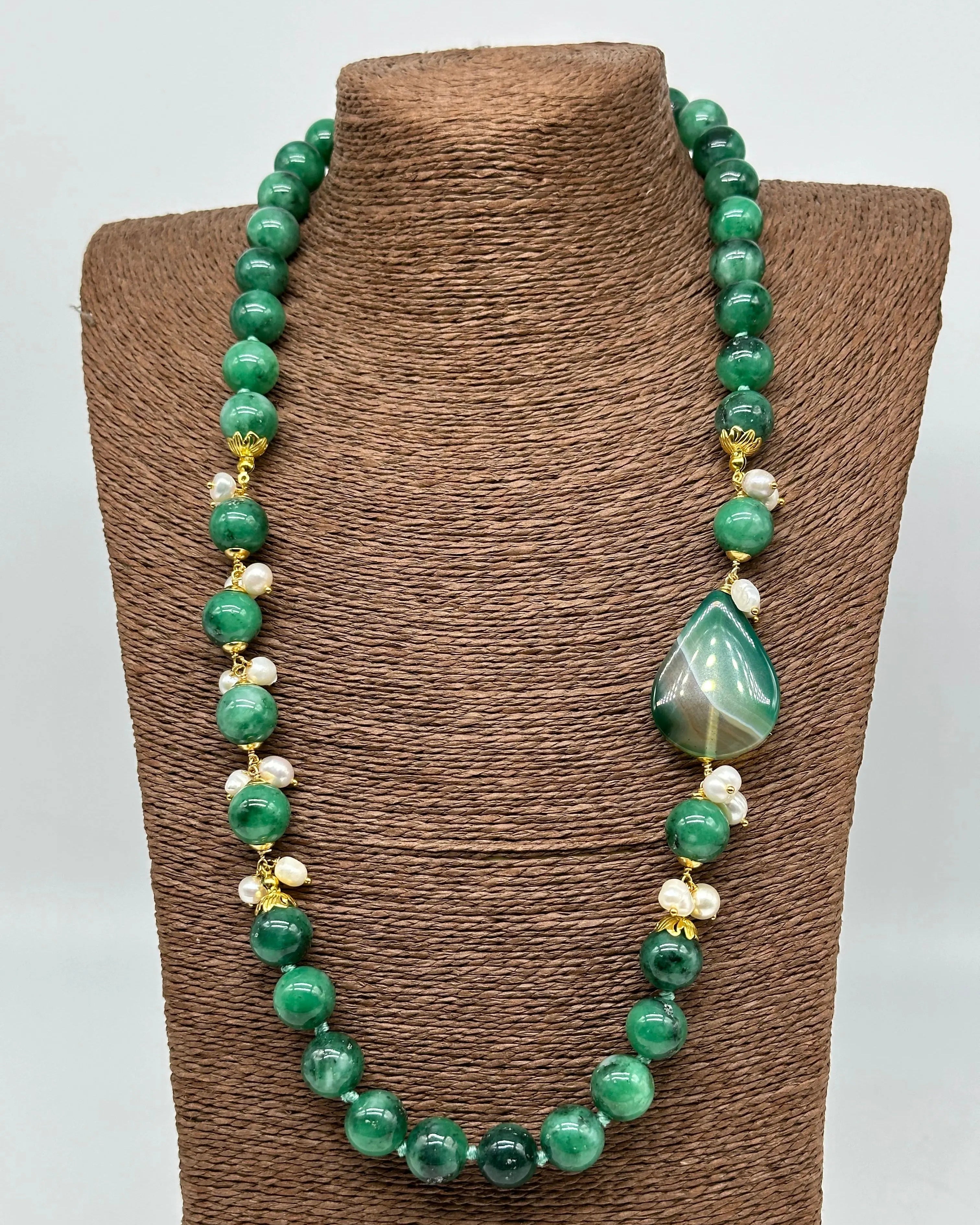 Collana Artigianale Pietre Verde e Perle bianche V.5 DD CERAMICHE SICILIANE