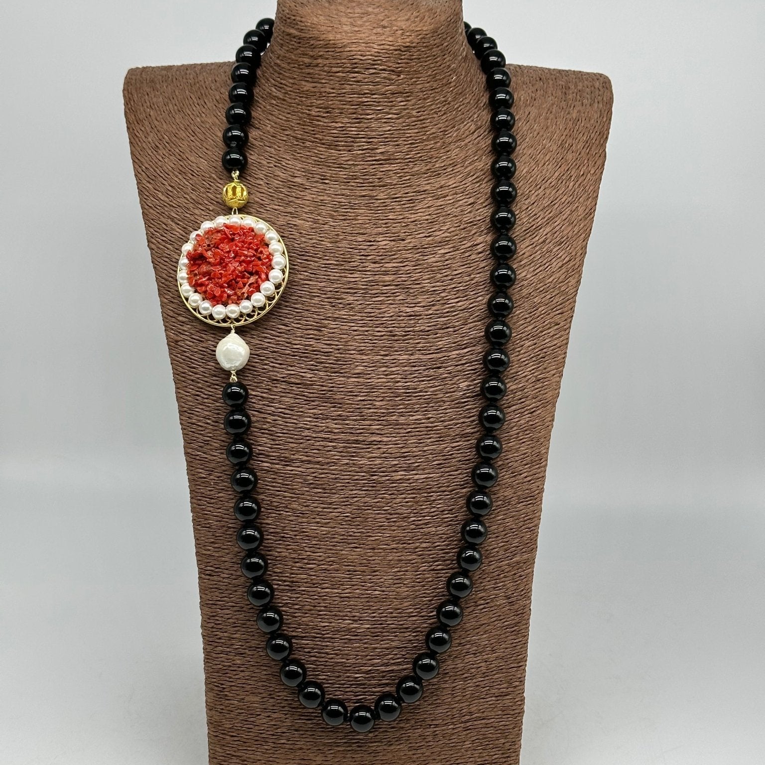 Collana Ceramica di Caltagirone Medaglione Corallo e Perle - DD CERAMICHE SICILIANE