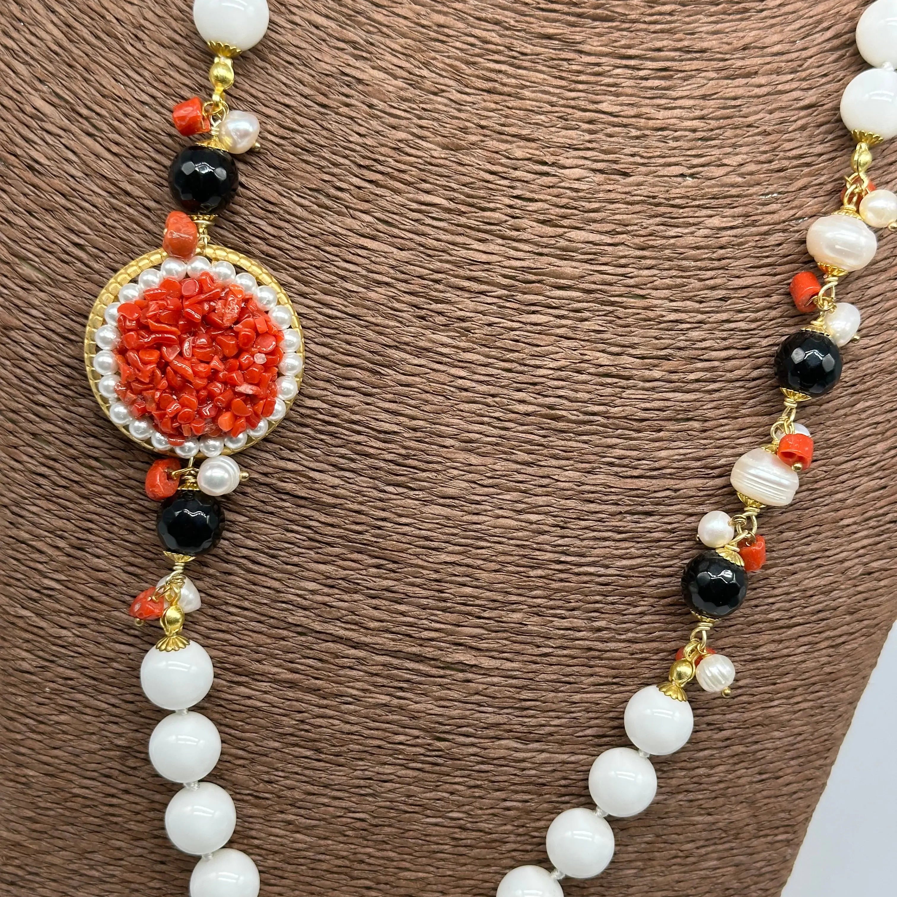 Collana Ceramica di Caltagirone Medaglione Corallo e Perle V.2 DD CERAMICHE SICILIANE