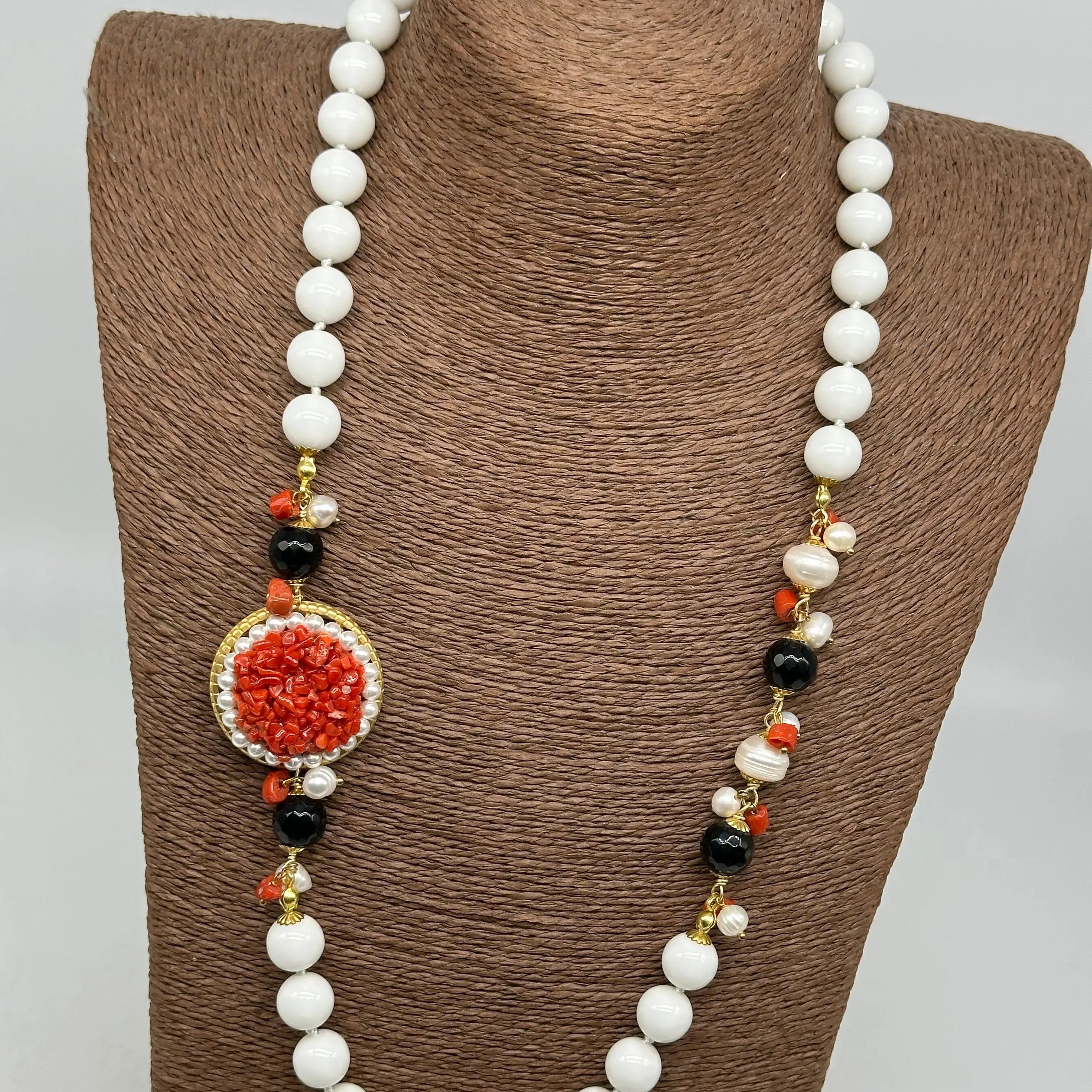 Collana Ceramica di Caltagirone Medaglione Corallo e Perle V.2 DD CERAMICHE SICILIANE