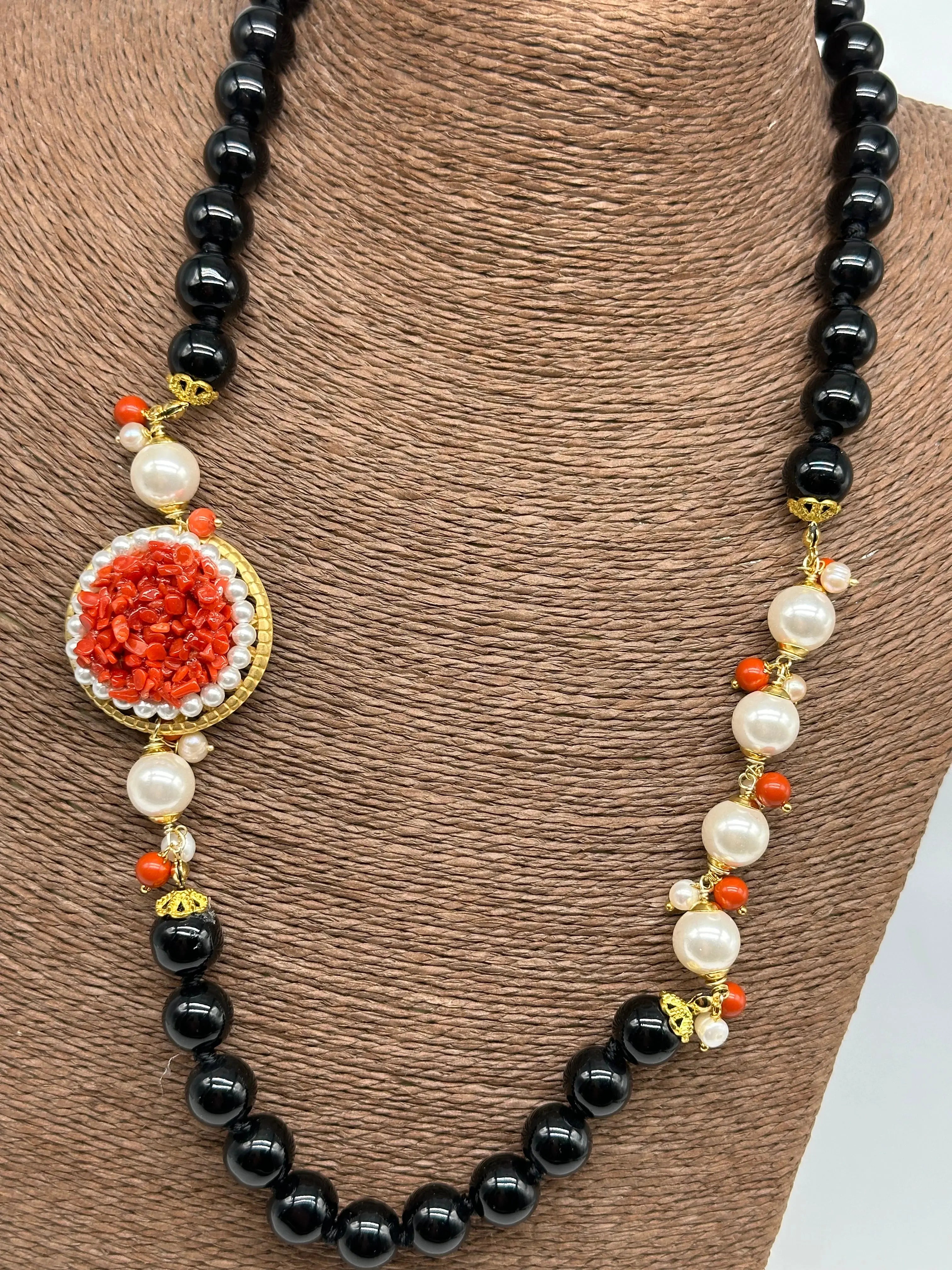 Collana Ceramica di Caltagirone Medaglione Corallo e Perle V.4 DD CERAMICHE SICILIANE