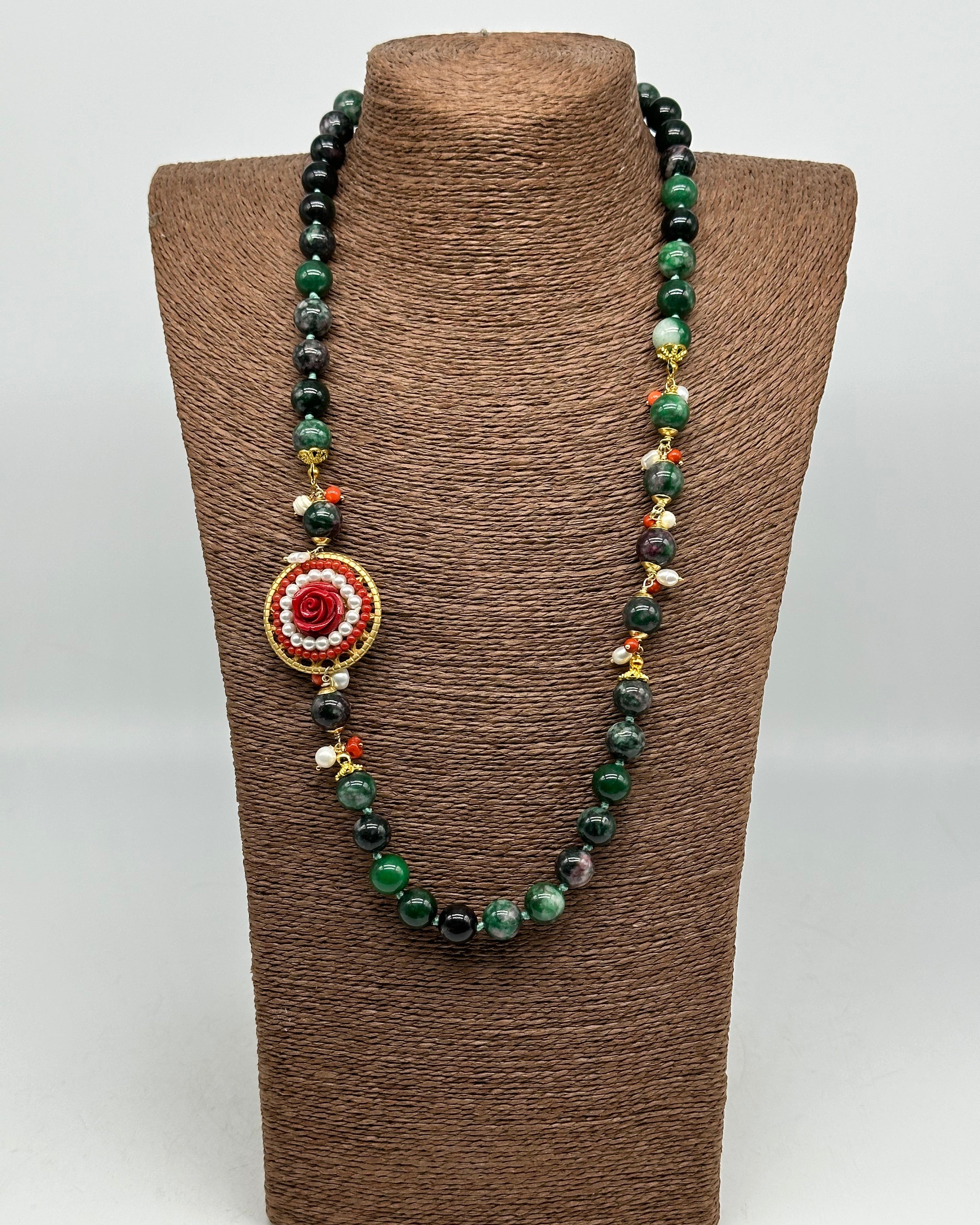 Collana Ceramica di Caltagirone Medaglione Corallo e Perle V.6 - COLLANA