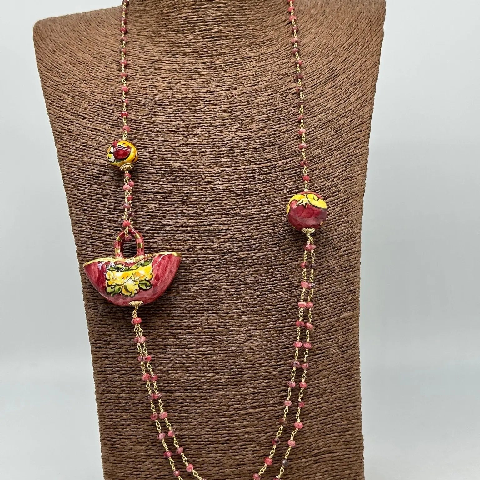 Collana Coffa Siciliana decorata Bordeaux Ceramica di Caltagirone - COLLANA