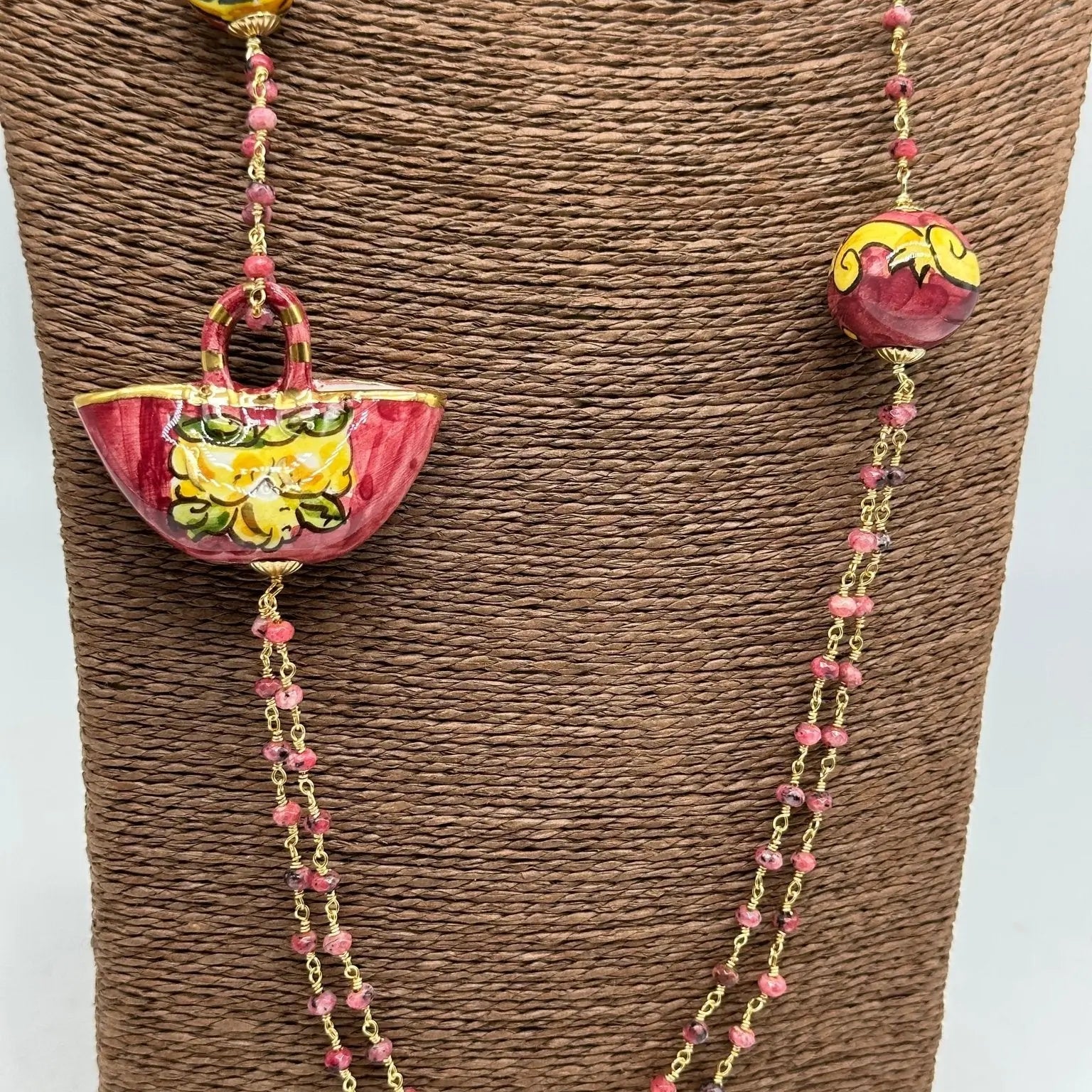 Collana Coffa Siciliana decorata Bordeaux Ceramica di Caltagirone - COLLANA