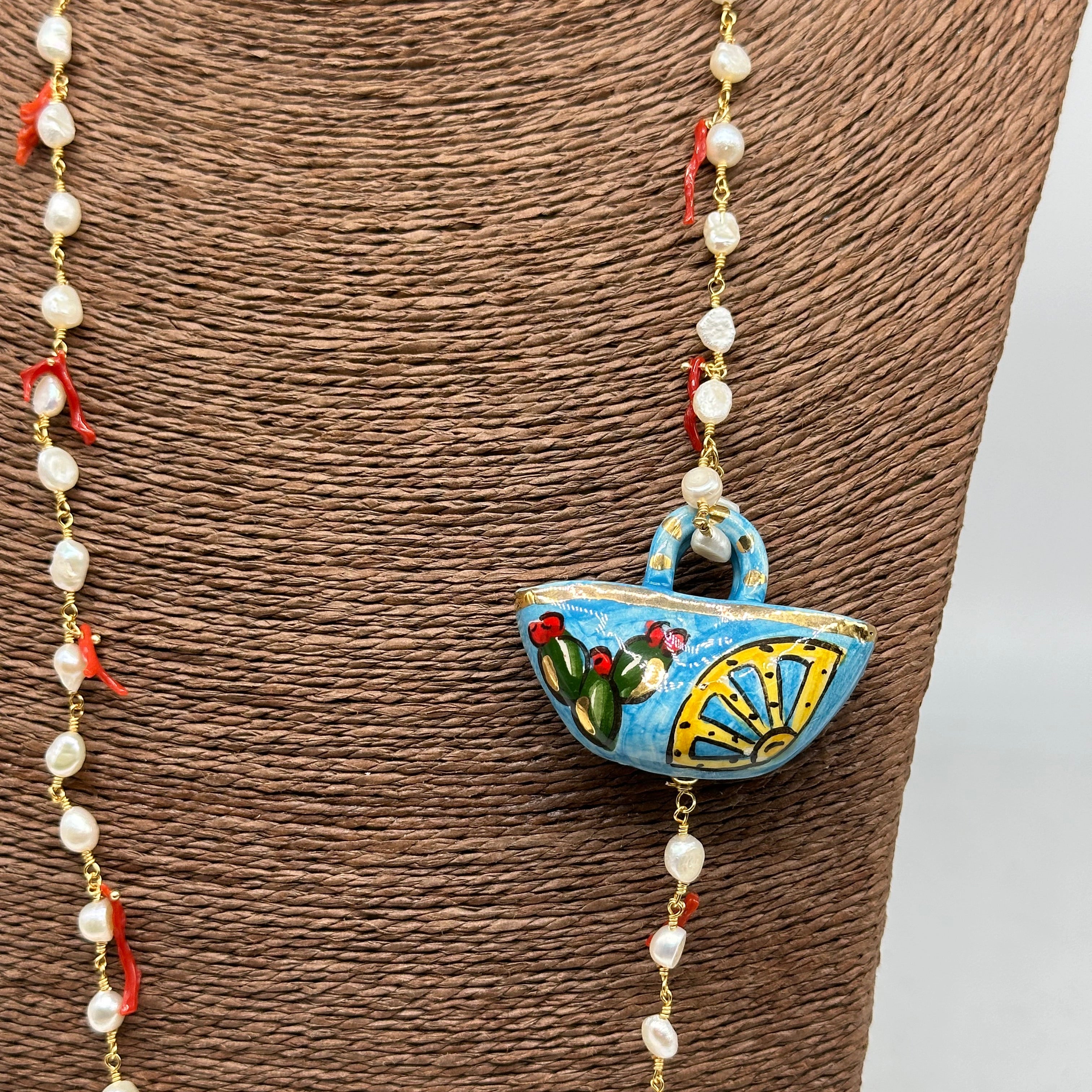 Collana Coffa Siciliana decorata Ceramica di Caltagirone Perle e Corallo V.2 - BIJOUX