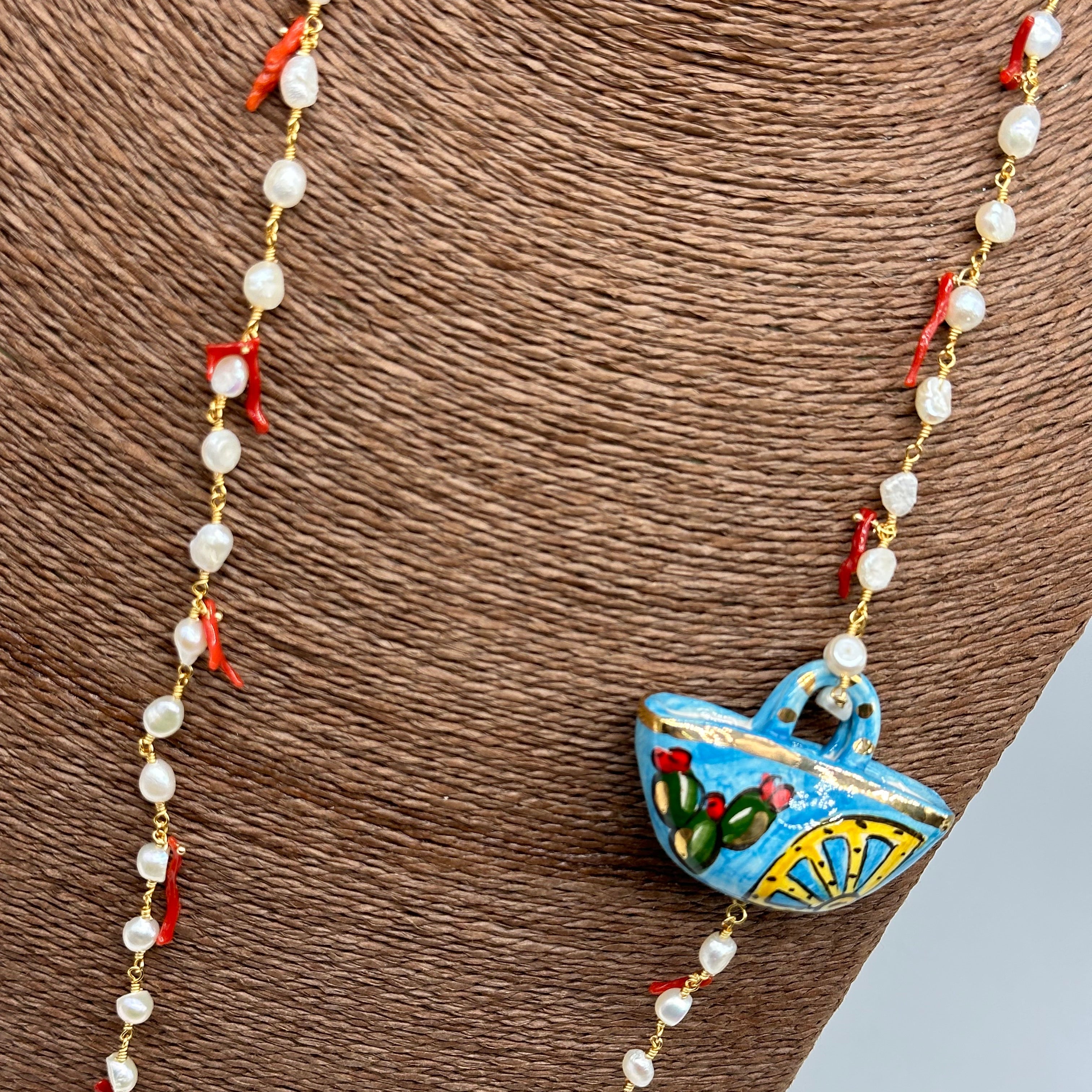 Collana Coffa Siciliana decorata Ceramica di Caltagirone Perle e Corallo V.2 - BIJOUX