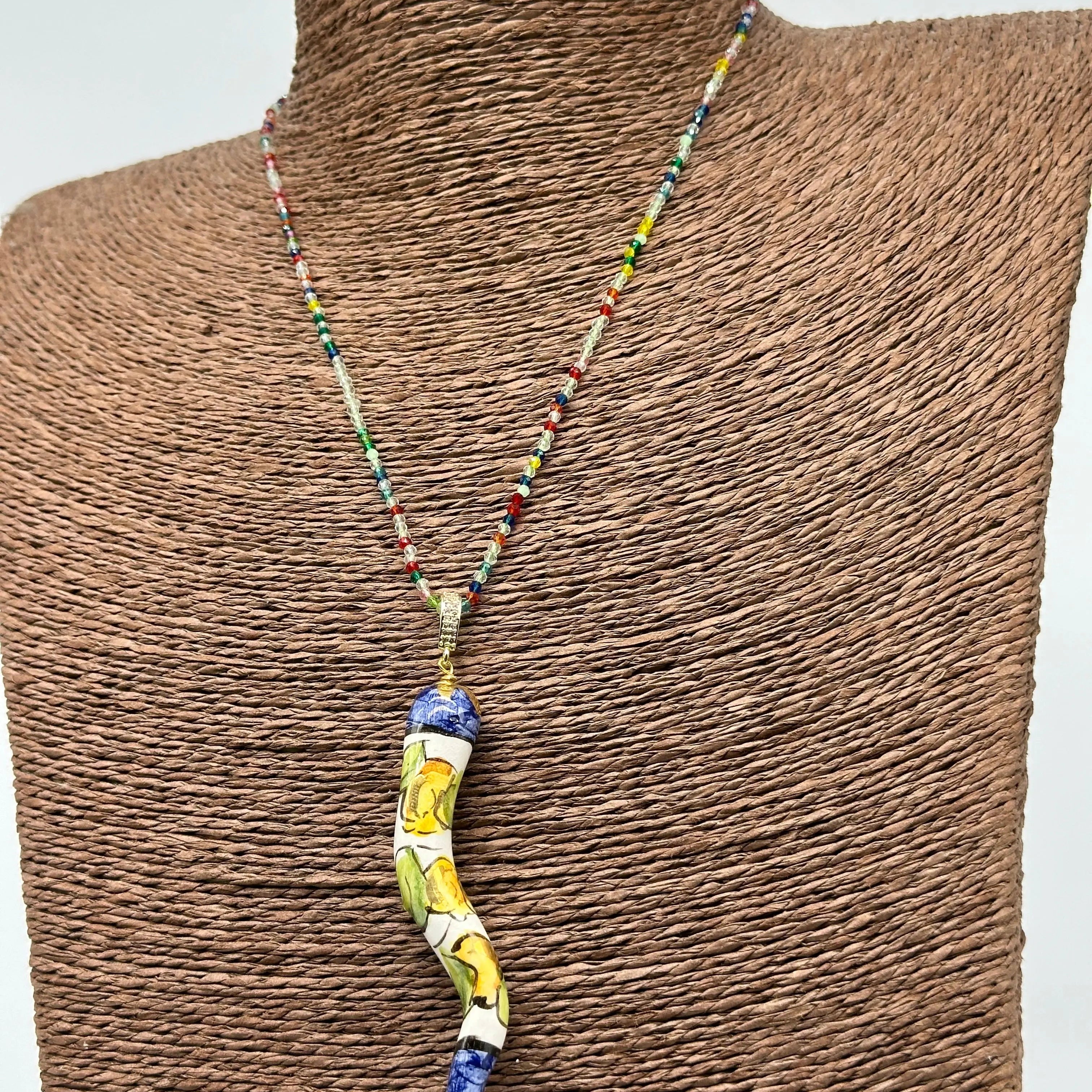 Collana Corno Portafotuna Ceramica Caltagirone, catena perle multicolor V.1 DD CERAMICHE SICILIANE