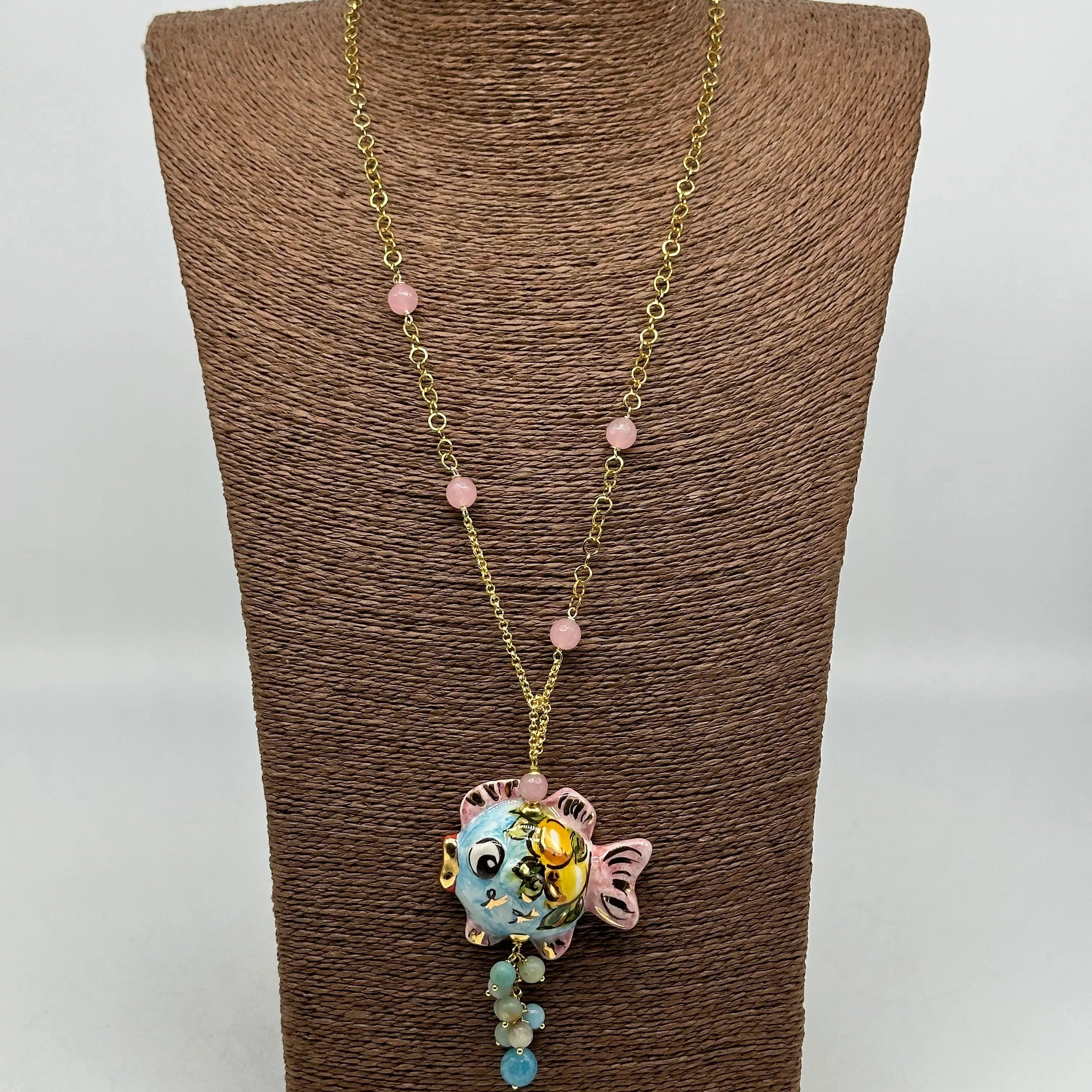Collana Pesce in Ceramica di Caltagirone, pietre, catena dorata V.2 DD CERAMICHE SICILIANE