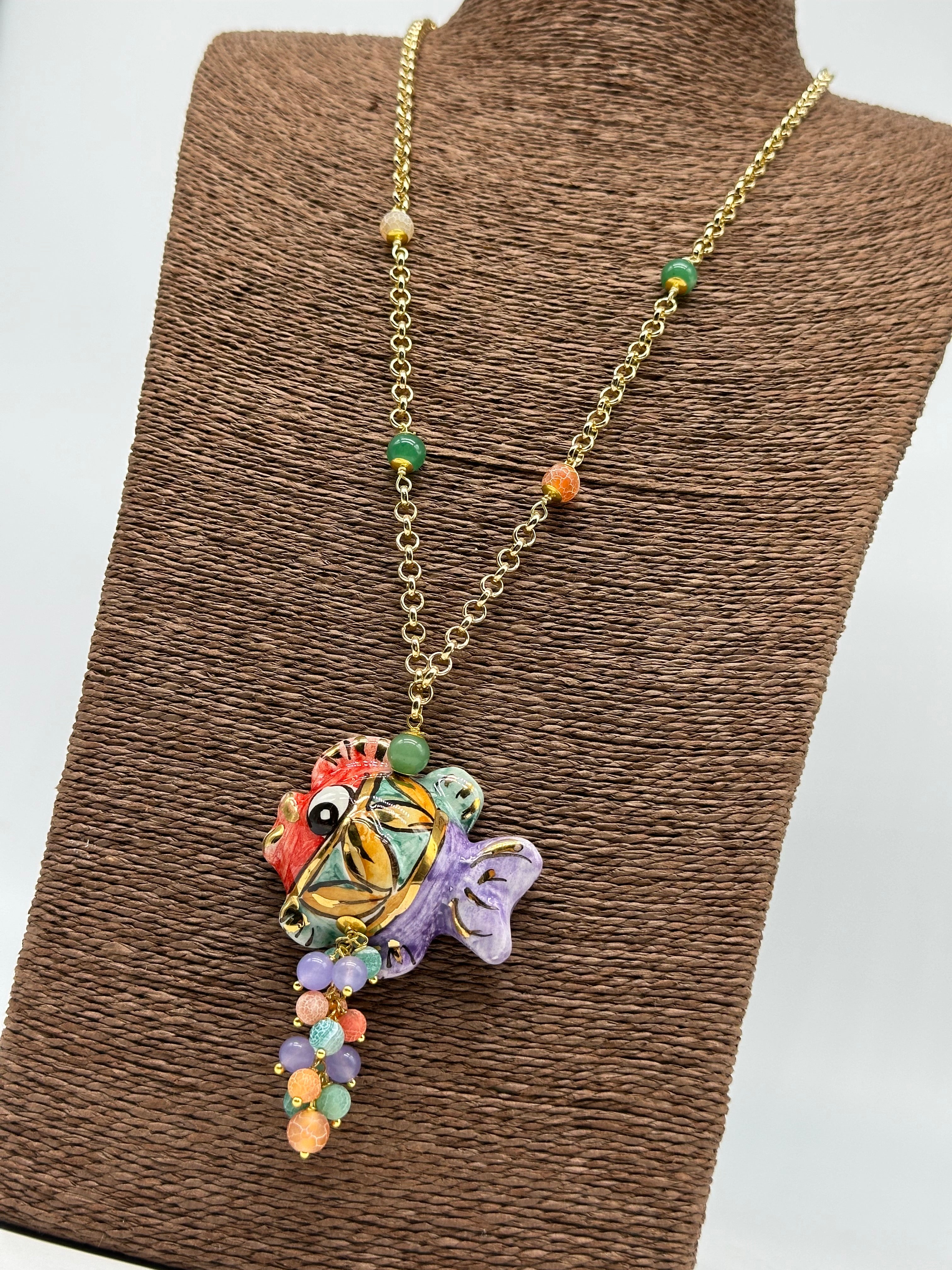 Collana Pesce in Ceramica di Caltagirone pietre catena dorata V.3 - COLLANA