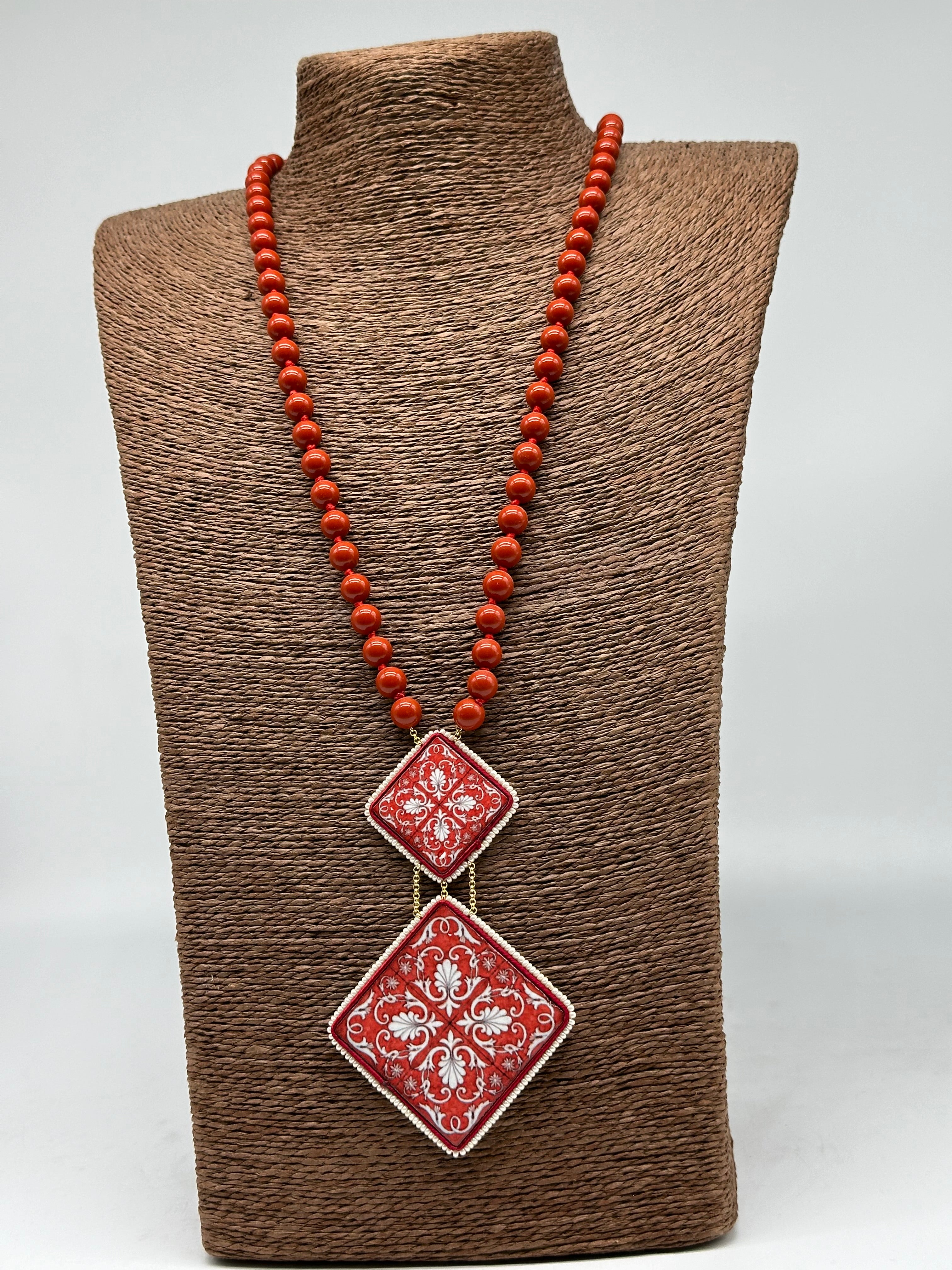 Collana Piastrelle Ceramica di Caltagirone catena con pietre rosse - COLLANA