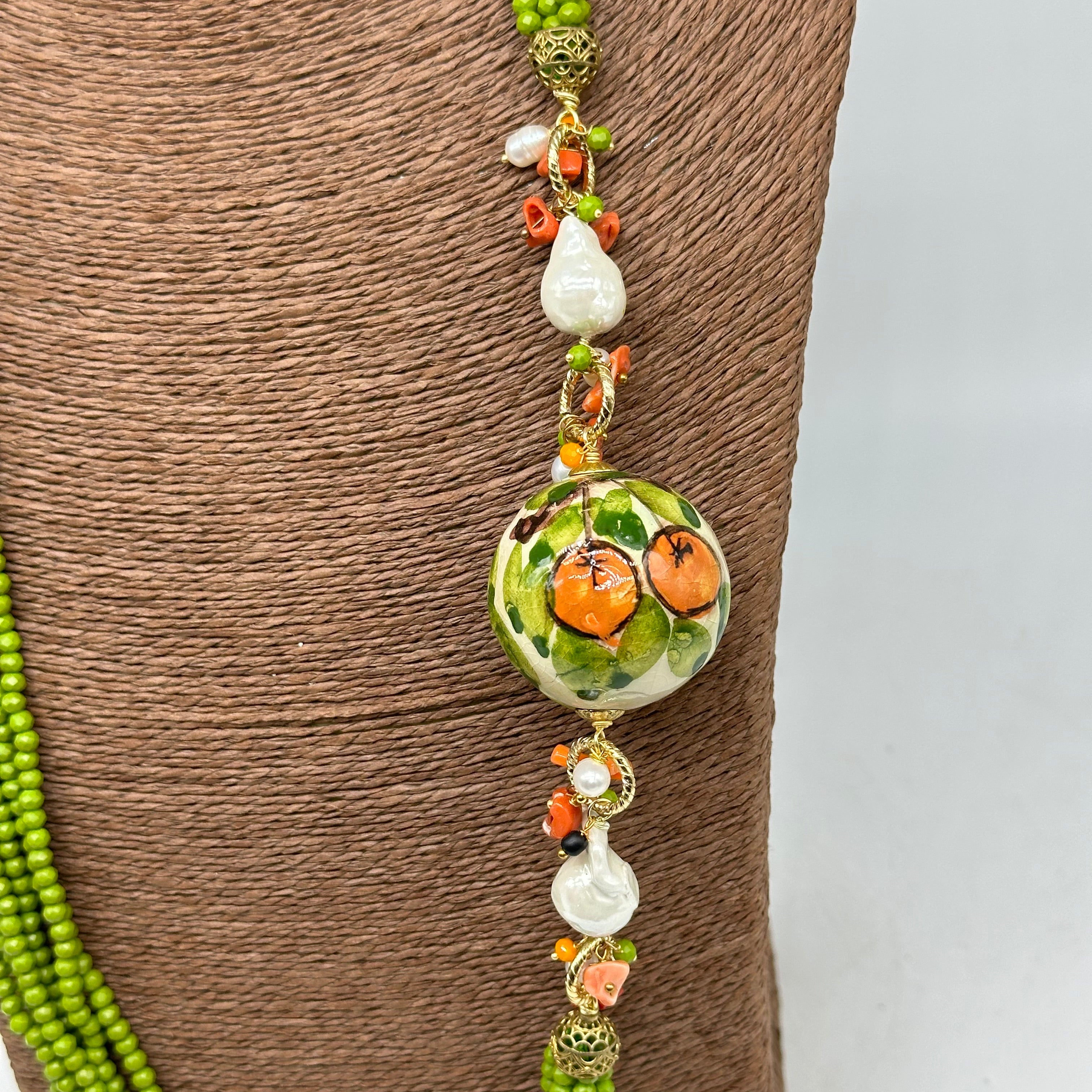 Collana Pietre Verde Sfera Decorata Ceramica di Caltagirone e Perle - COLLANA
