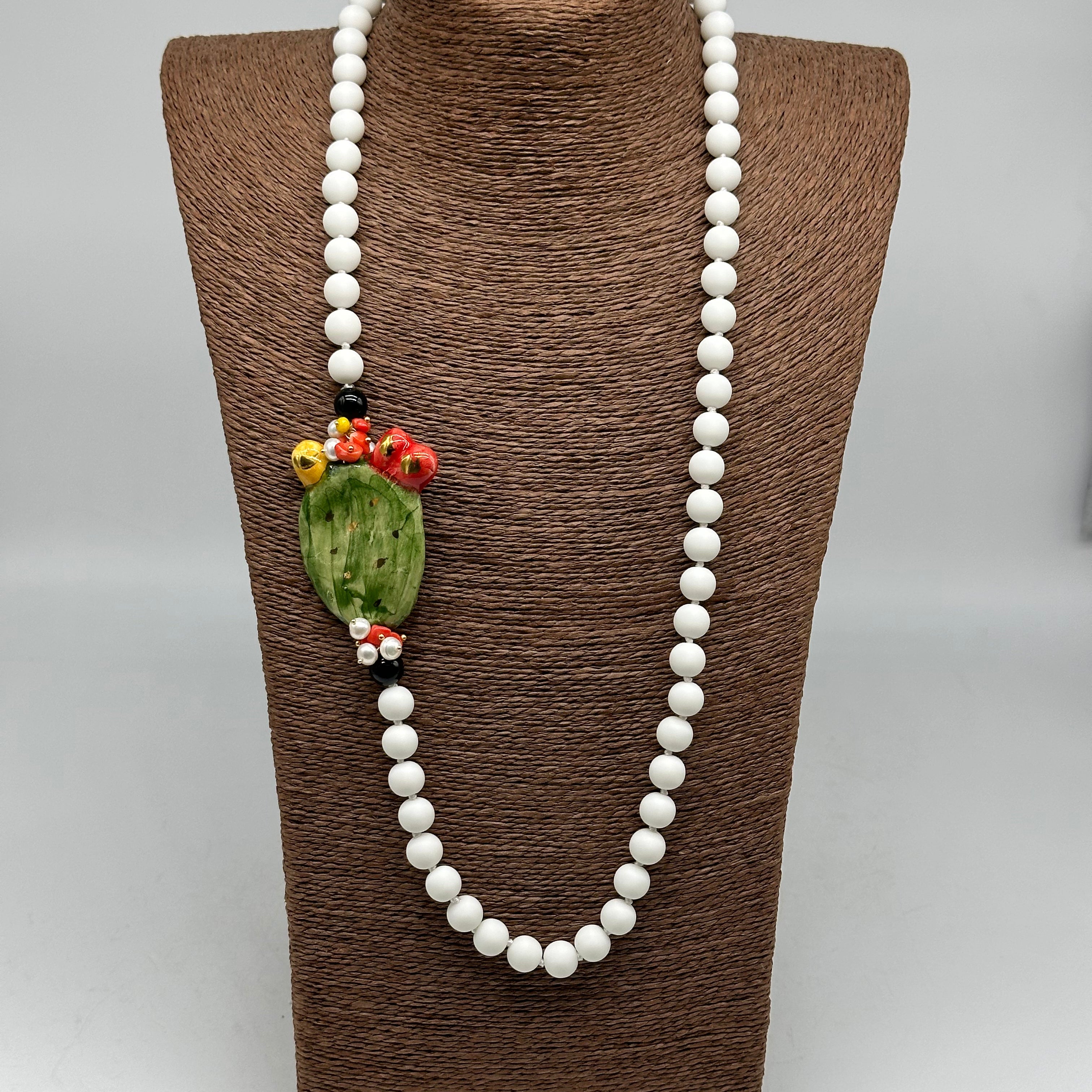 Collana Siciliana Fico d’India in Ceramica di Caltagirone catena pietre bianche - BIJOUX
