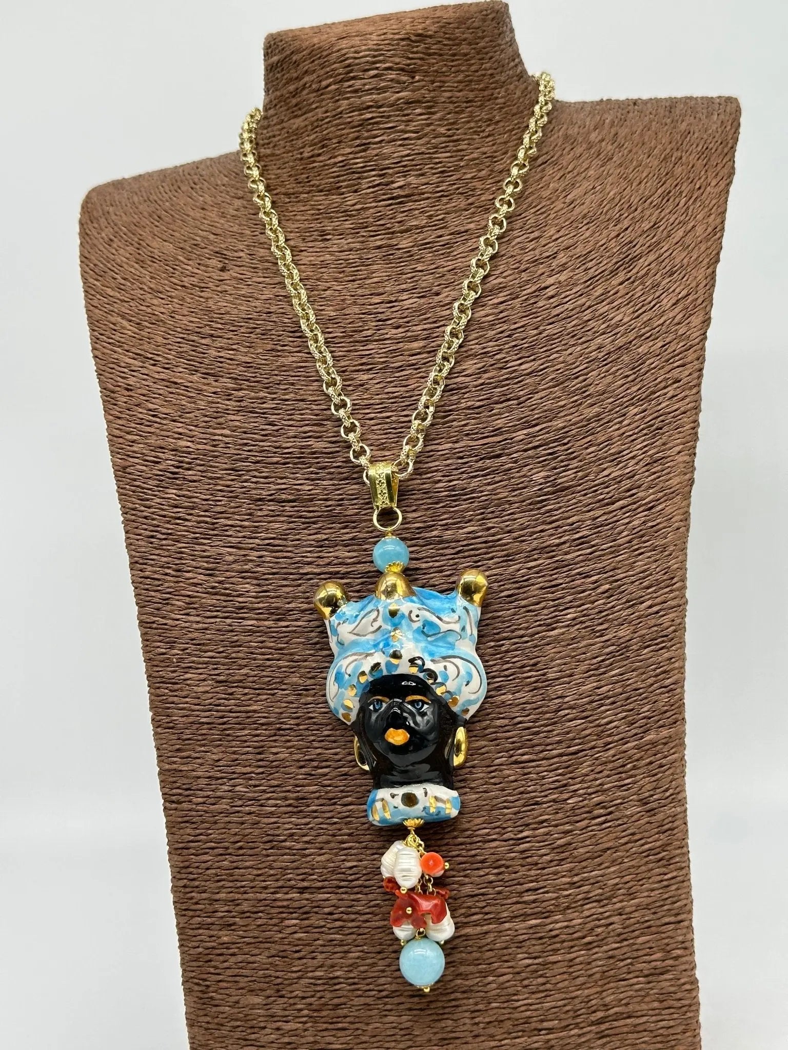 Collana Siciliana Testa di Moro Ceramica di Caltagirone Turbante Celeste Decorato Sfere Oro - COLLANA