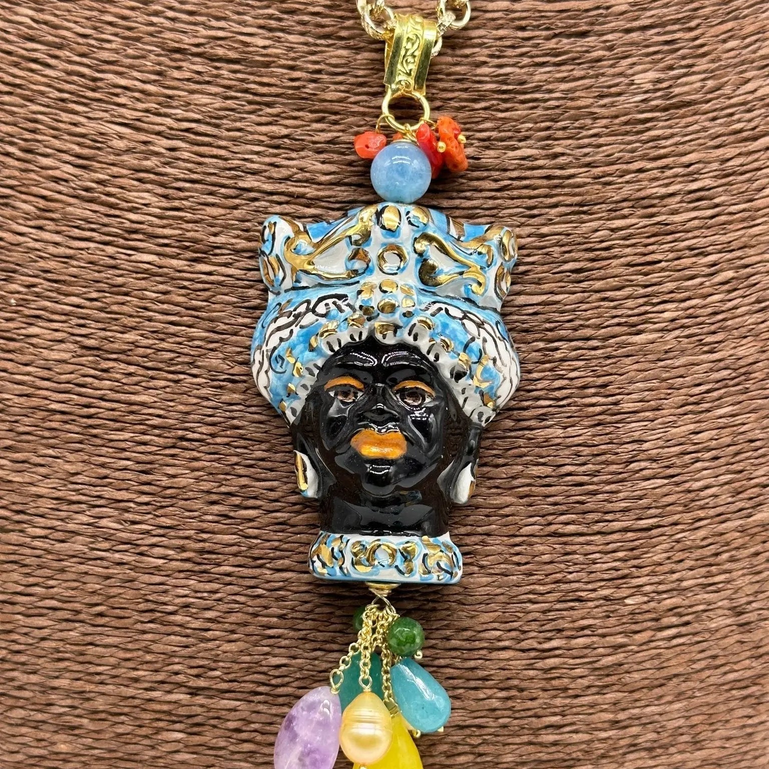 Collana Siciliana Testa di Moro Ceramica di Caltagirone Turbante Celeste Decorato dettagli Oro - COLLANA