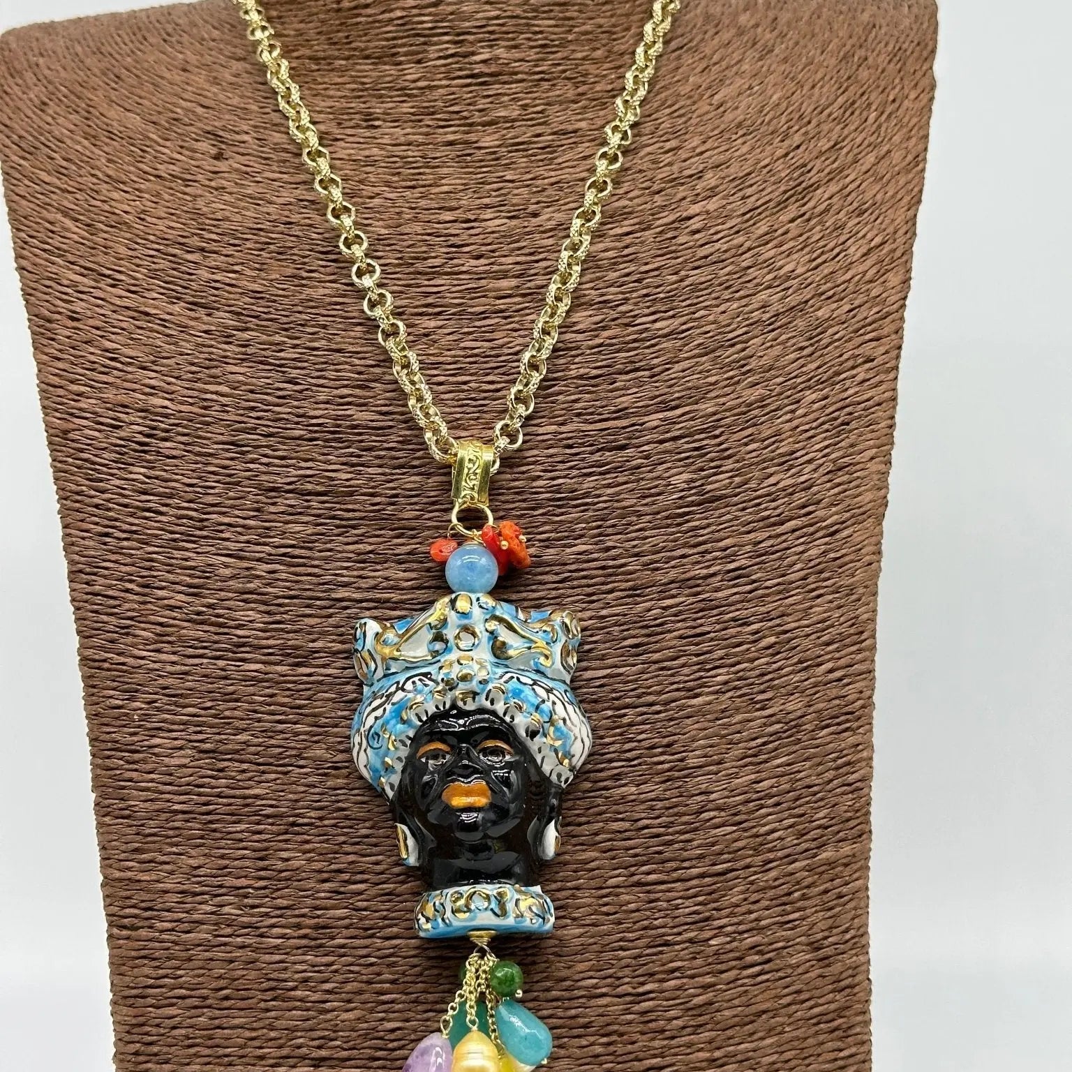 Collana Siciliana Testa di Moro Ceramica di Caltagirone Turbante Celeste Decorato dettagli Oro - COLLANA