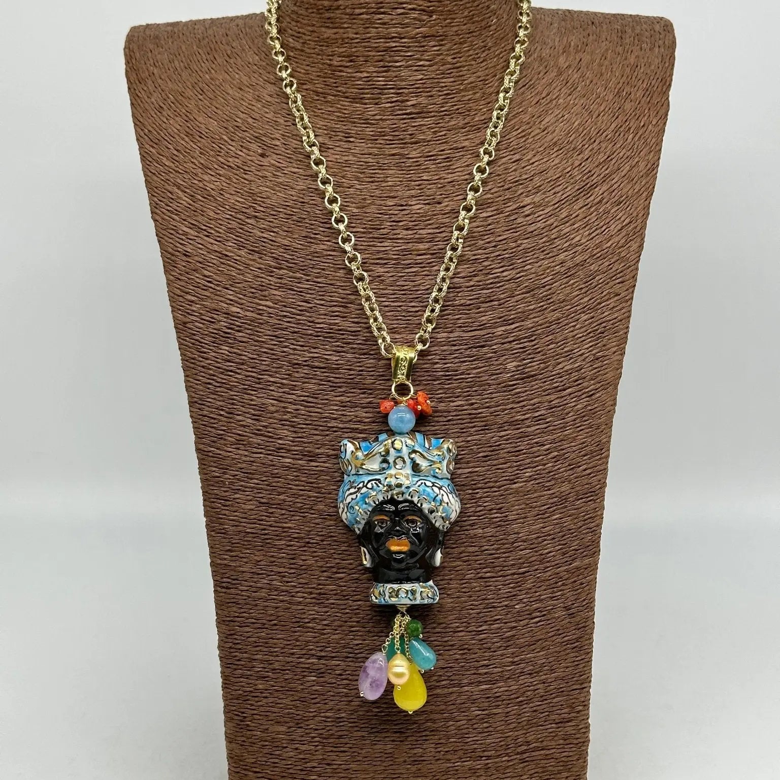 Collana Siciliana Testa di Moro Ceramica di Caltagirone Turbante Celeste Decorato dettagli Oro - COLLANA
