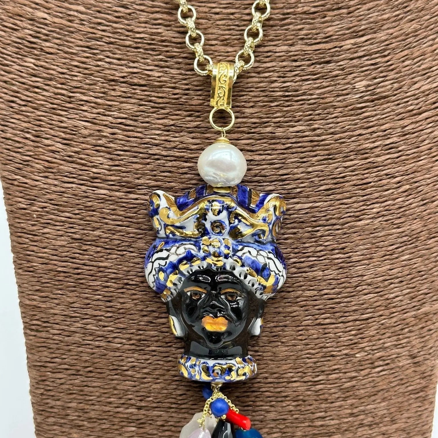 Collana Siciliana Testa di Moro Ceramica di Caltagirone Turbante Blu Decorato dettagli Oro - COLLANA