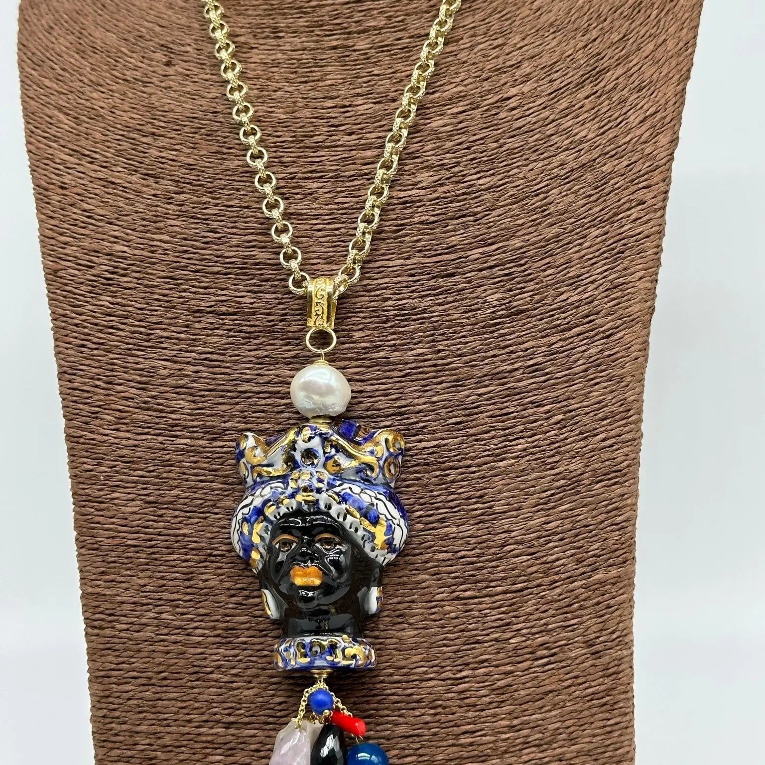 Collana Siciliana Testa di Moro Ceramica di Caltagirone Turbante Blu Decorato dettagli Oro - COLLANA