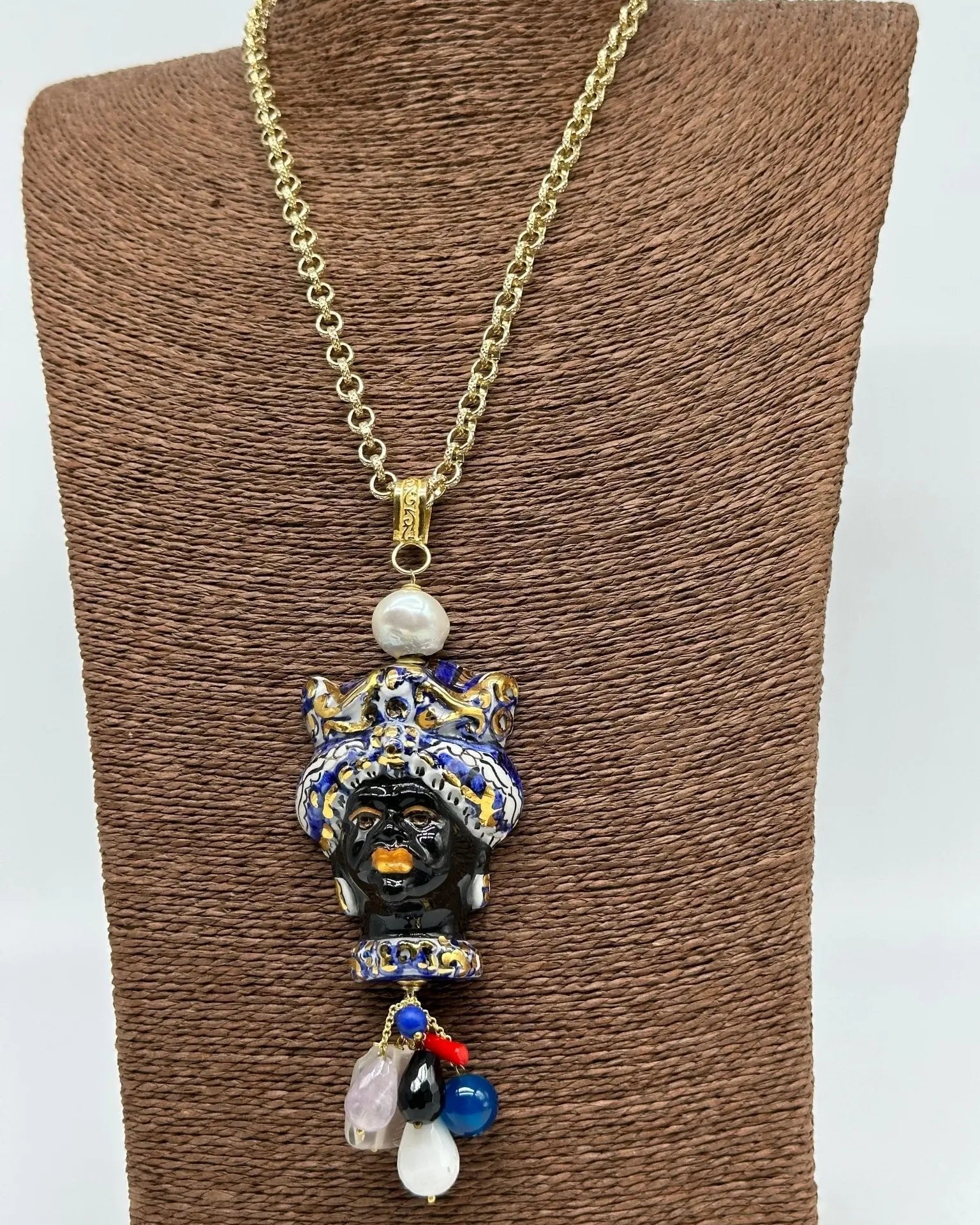 Collana Siciliana Testa di Moro Ceramica di Caltagirone Turbante Blu Decorato dettagli Oro - COLLANA