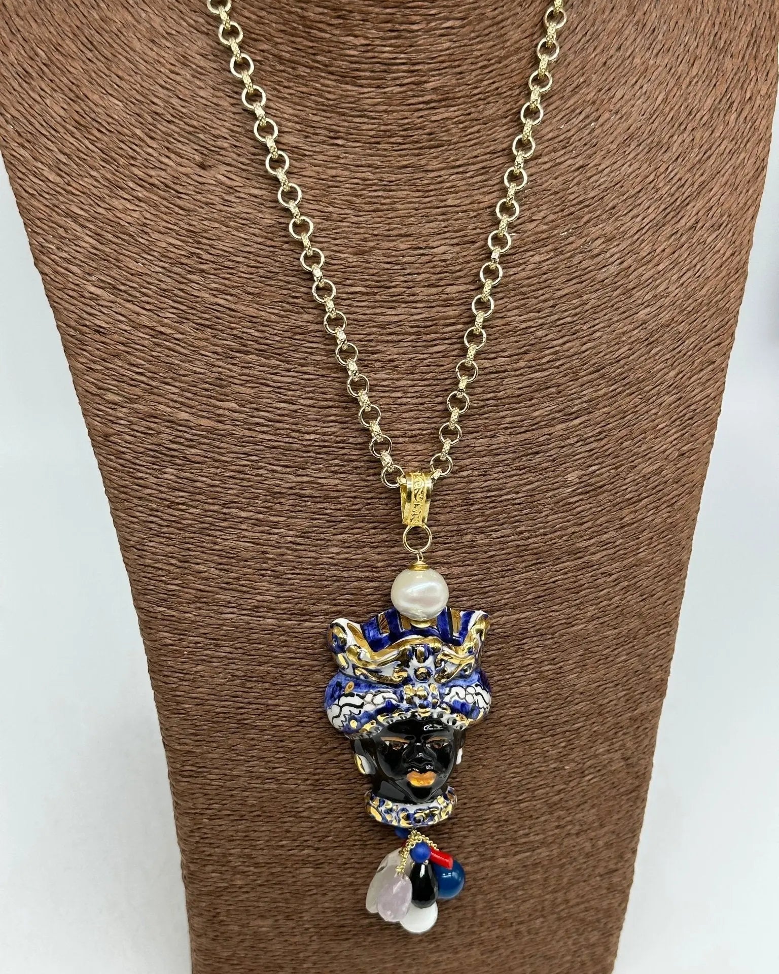 Collana Siciliana Testa di Moro Ceramica di Caltagirone Turbante Blu Decorato dettagli Oro - COLLANA