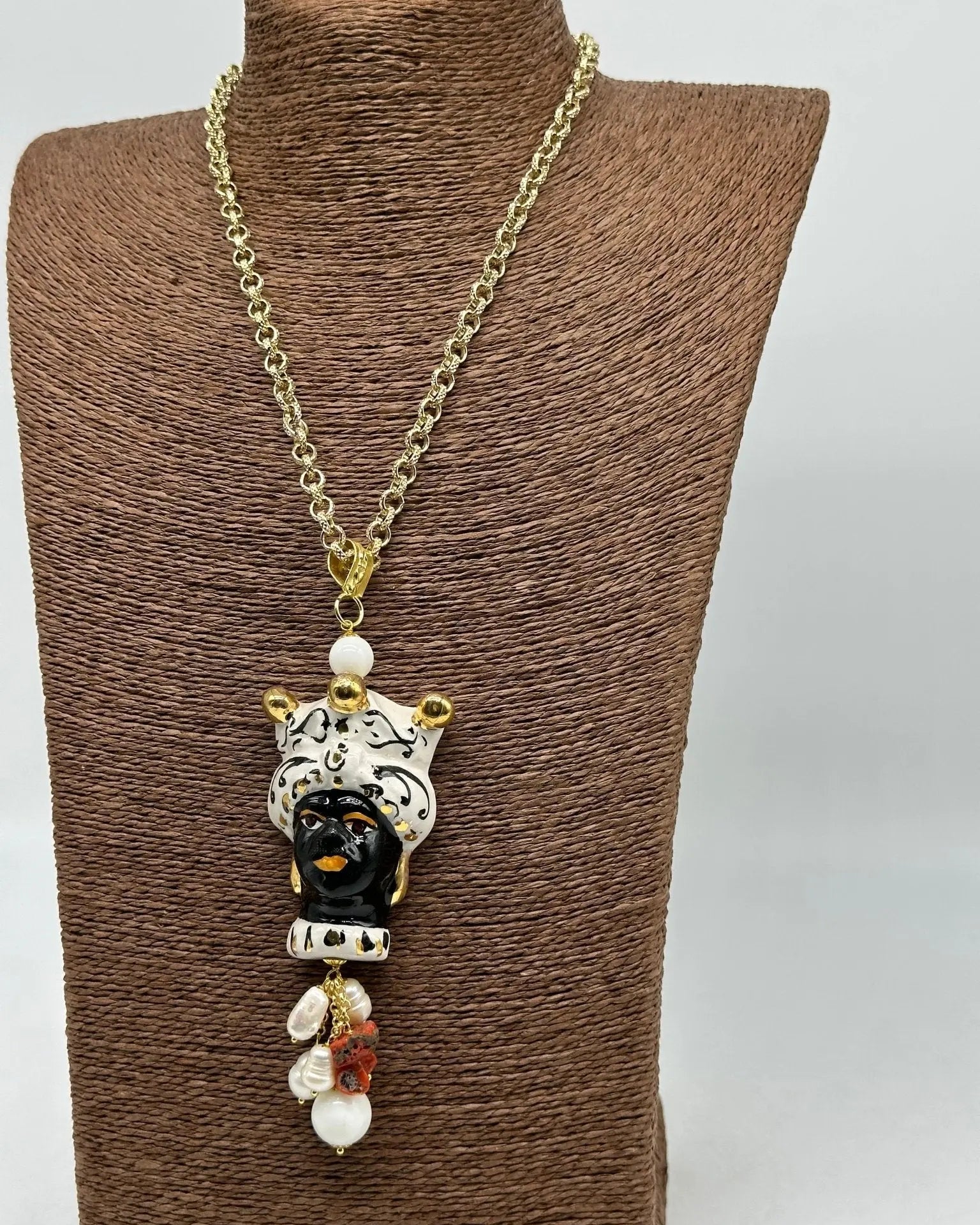 Collana Siciliana Testa di Moro Ceramica di Caltagirone Turbante Bianco Decorato Sfere Oro - COLLANA