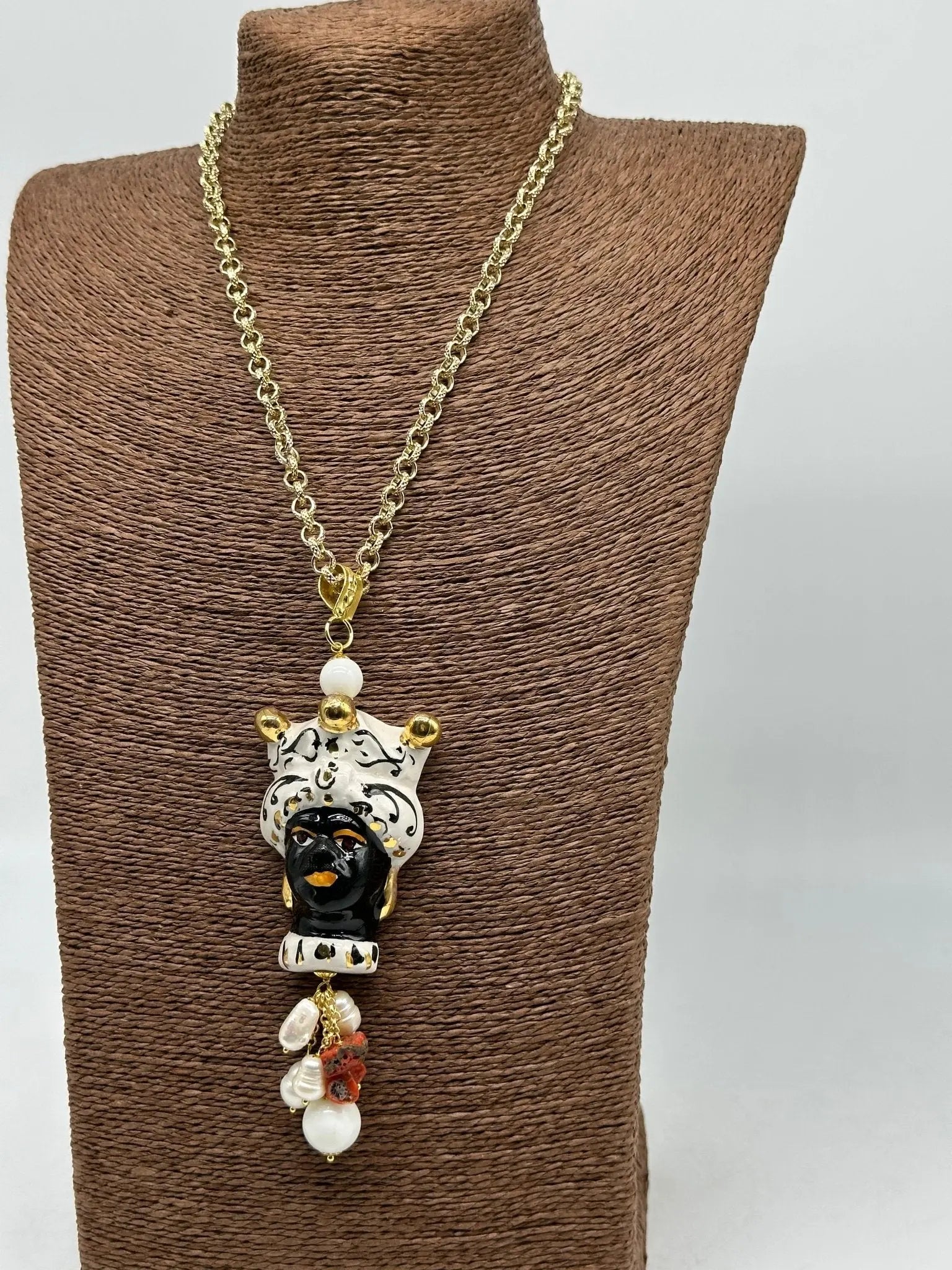 Collana Siciliana Testa di Moro Ceramica di Caltagirone Turbante Bianco Decorato Sfere Oro - COLLANA