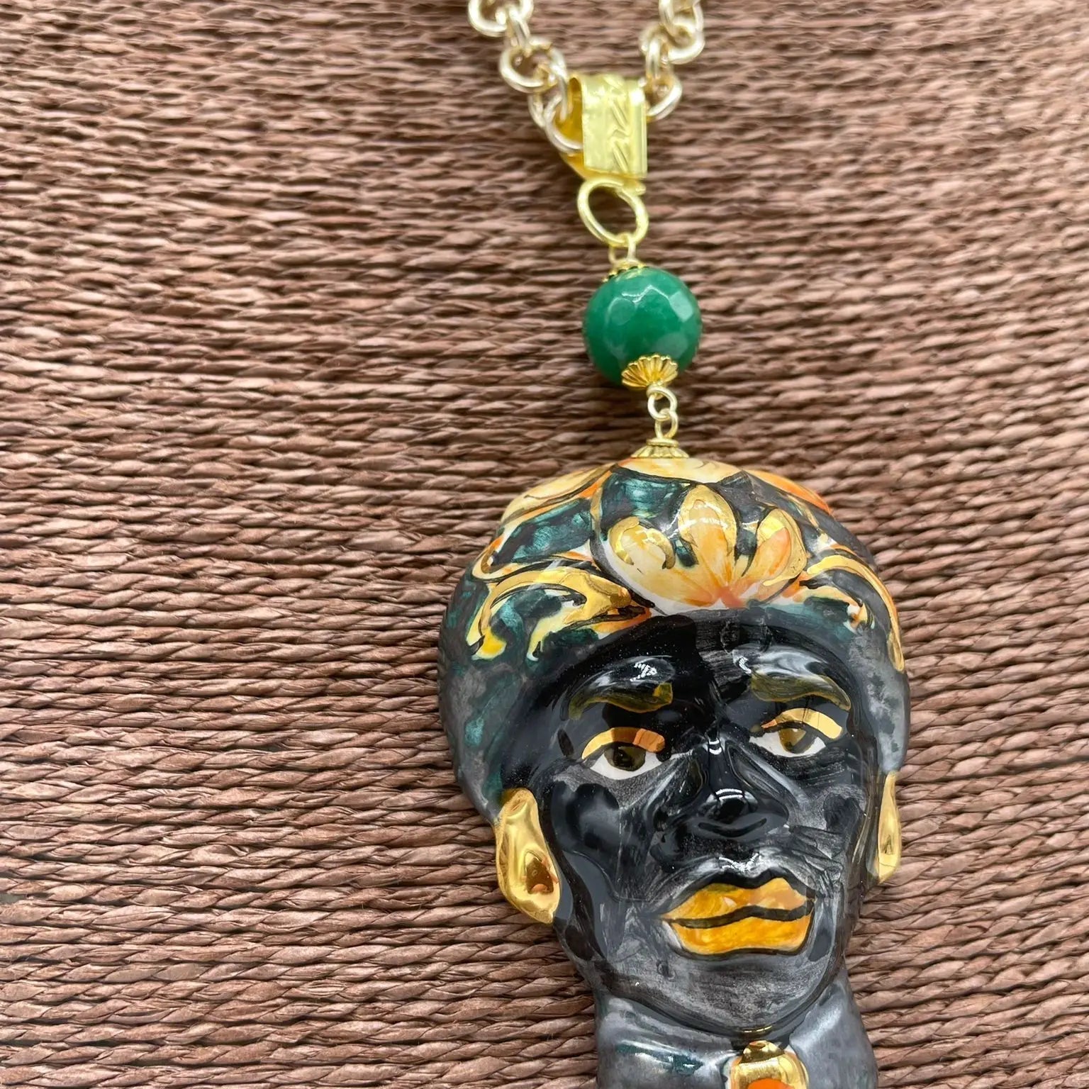 Collana Siciliana Testa di Moro Ceramica di Caltagirone Turbante Verde Decorato - DD CERAMICHE SICILIANE