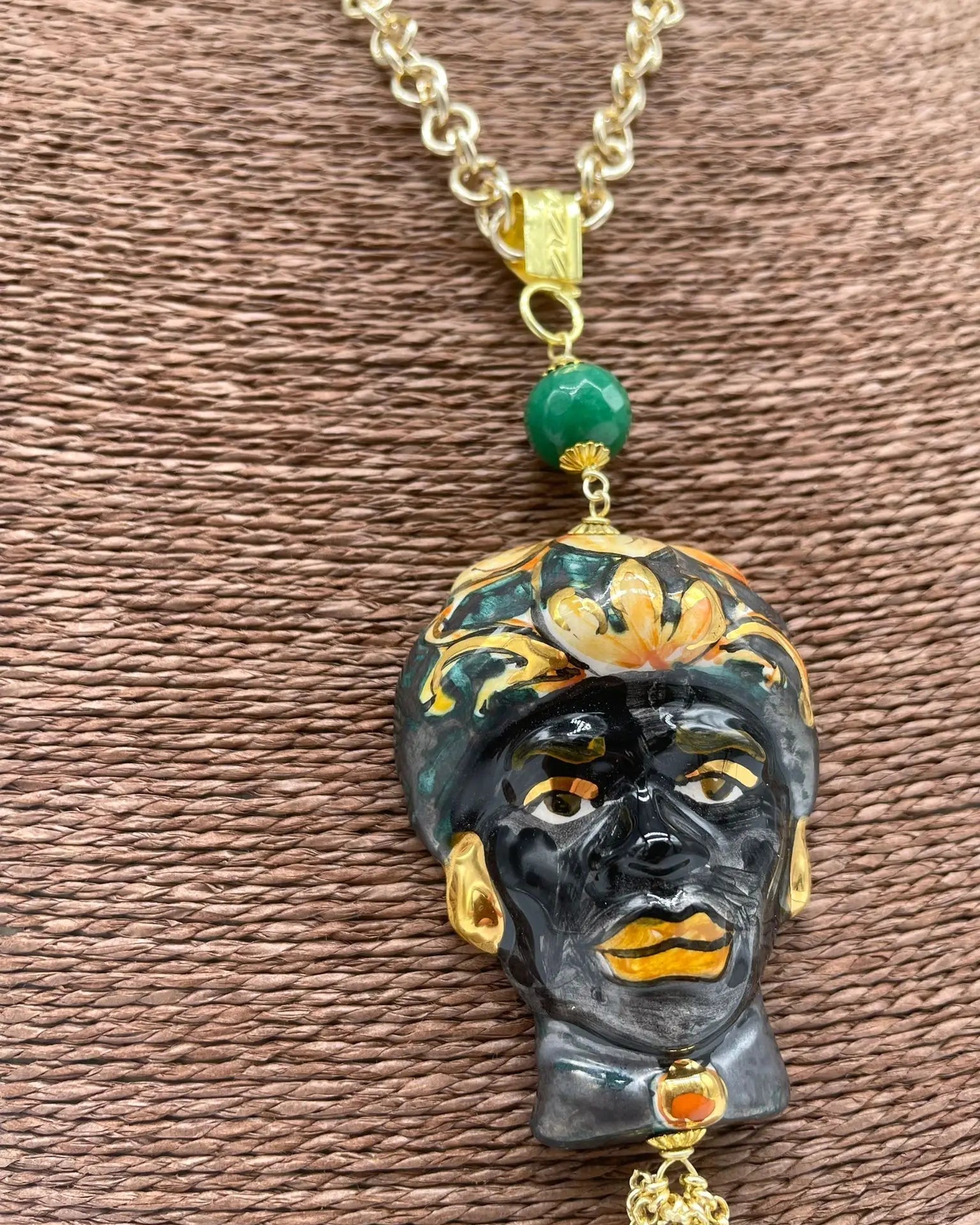 Collana Siciliana Testa di Moro Ceramica di Caltagirone Turbante Verde Decorato - DD CERAMICHE SICILIANE