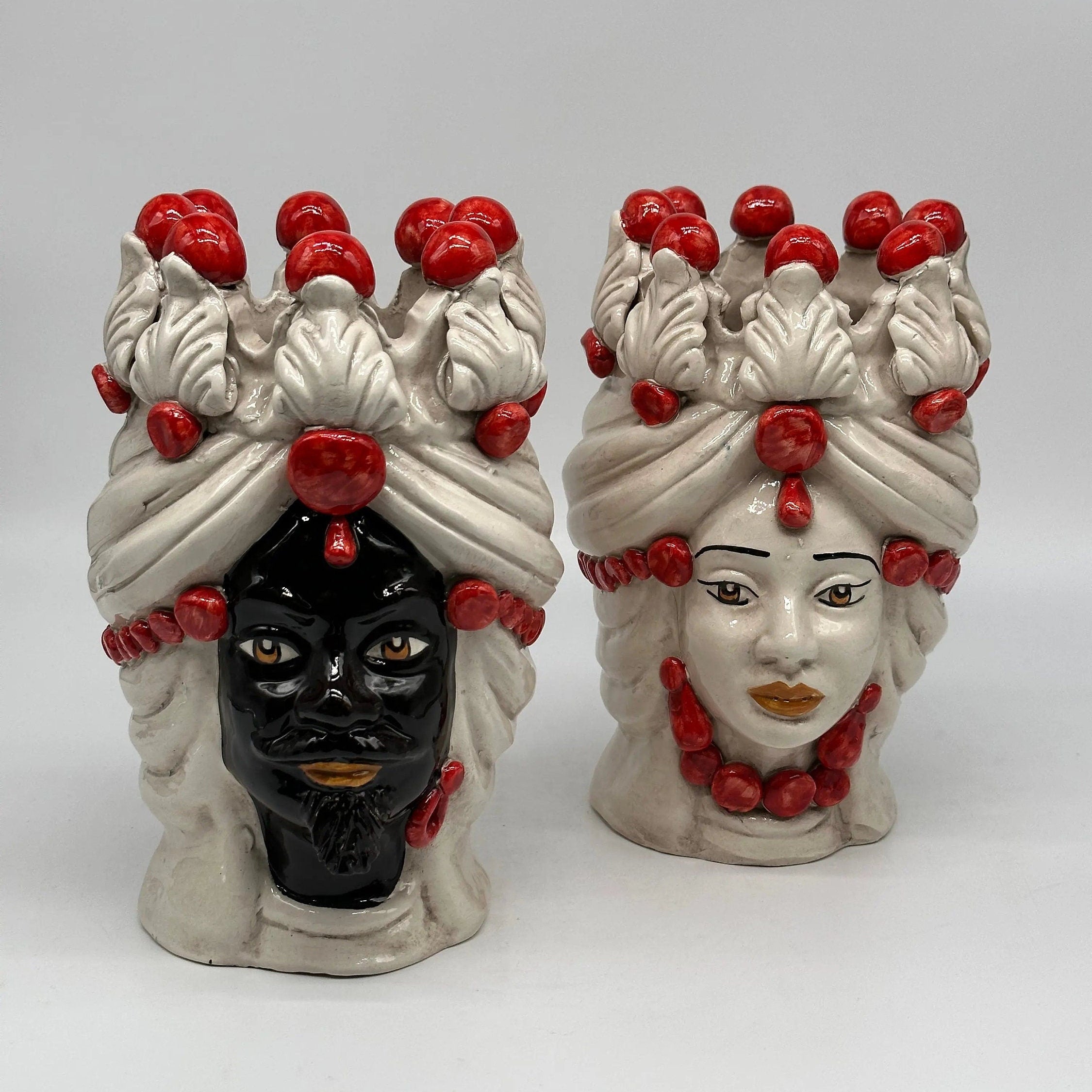 Coppia Teste di Moro Corona Sfere Verde Ceramica Caltagirone cm H.20 L.12 Artigianale DD CERAMICHE SICILIANE