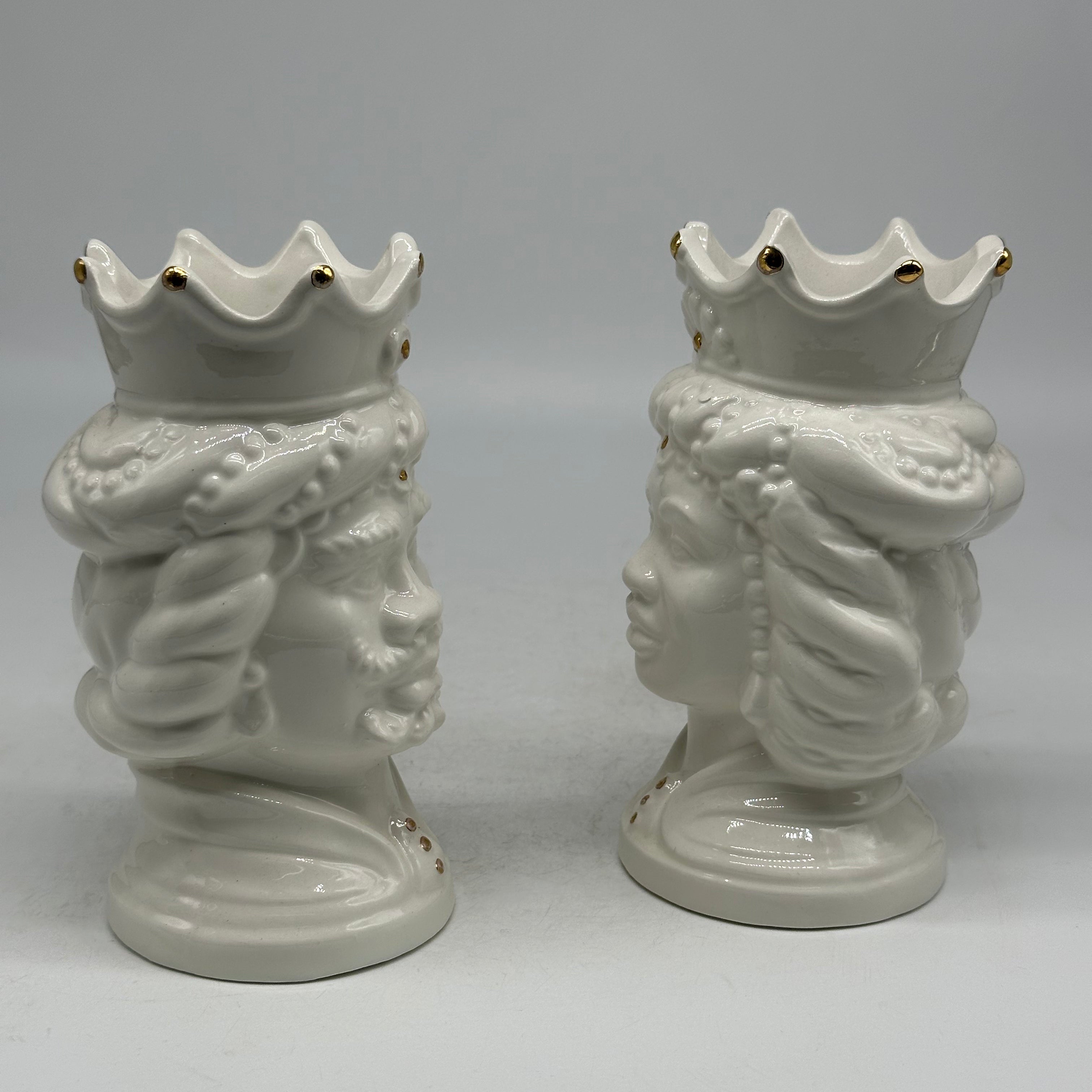Coppia Teste di Moro Girun Ceramica Caltagirone cm H.14 L.9 Artigianale Bianco Oro - TESTE DI MORO