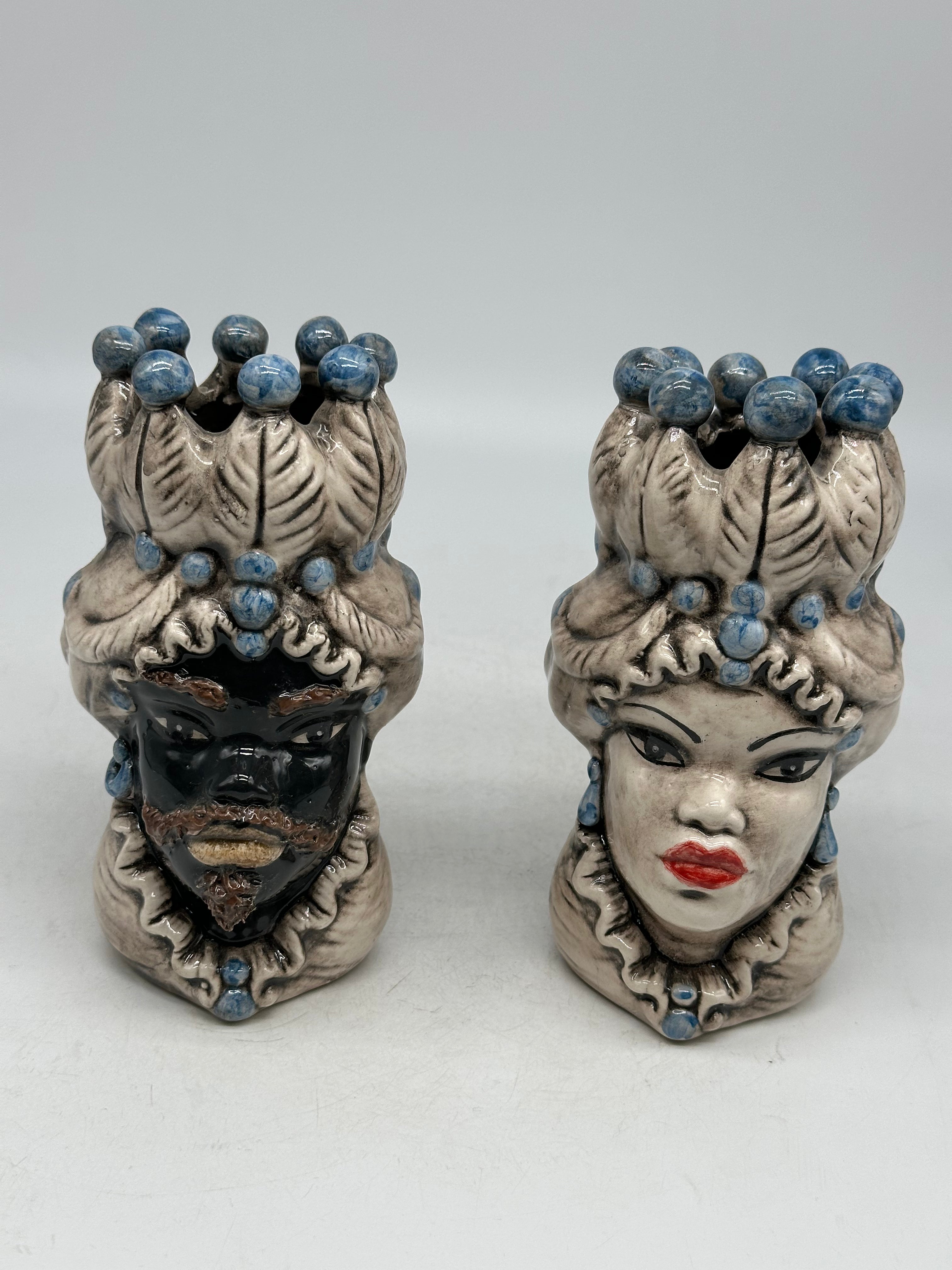 Coppia Teste di Moro Luis Ceramica Caltagirone cm H.17 L.9 Artigianale Beige Sfere Celeste - TESTE DI MORO