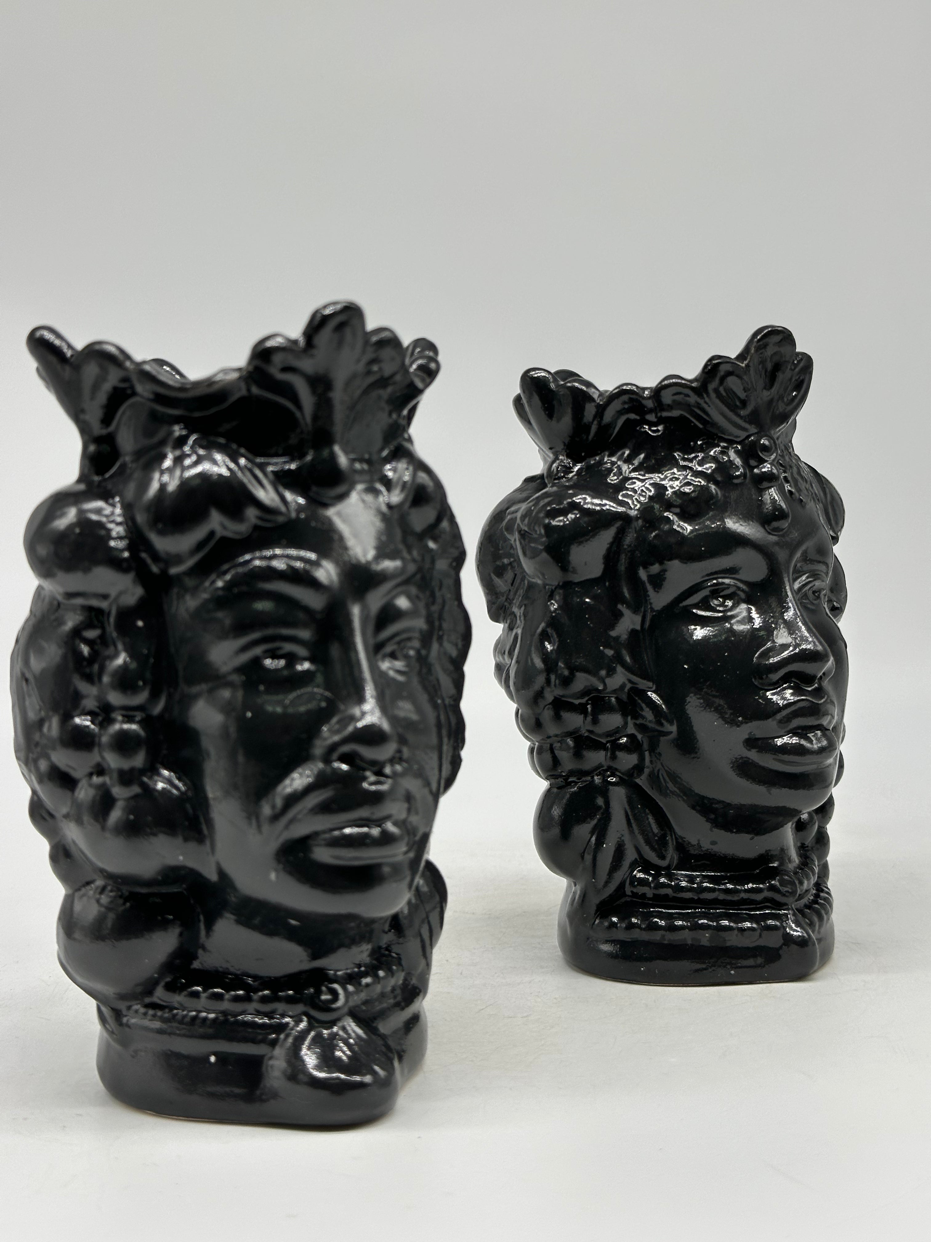 FINE SERIE - Coppia Teste di Moro Afro Frutta Ceramica Caltagirone cm H.18 L.12 Artigianale Grigio Scuro - TESTE DI MORO