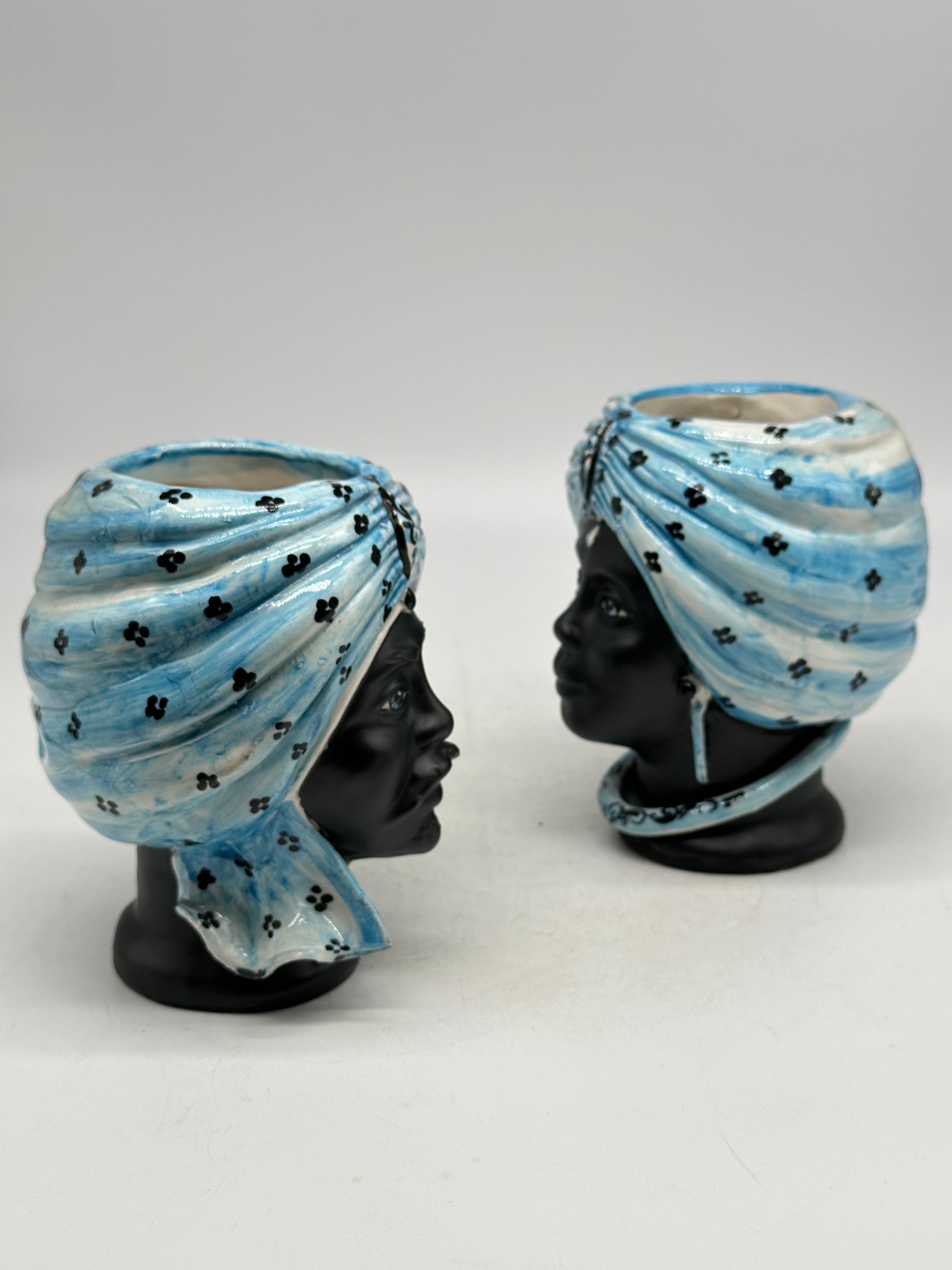 FINE SERIE - Coppia Teste di Moro Atena MINI Ceramica Caltagirone cm H.15 L.11 Artigianale Celeste Nero Opaco - TESTE
