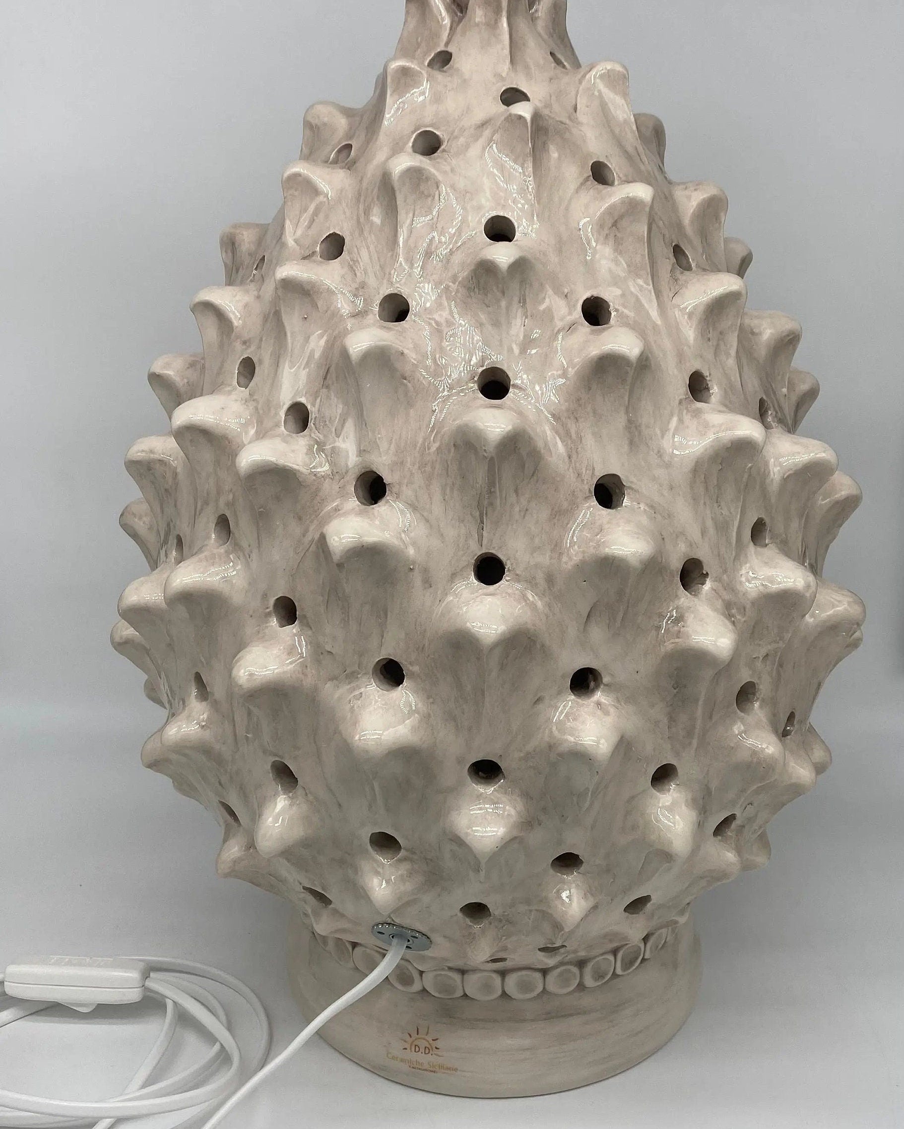Lampada Pigna traforata Ceramica Caltagirone cm H.47 L.30 Artigianale Ghiaccio DD CERAMICHE SICILIANE