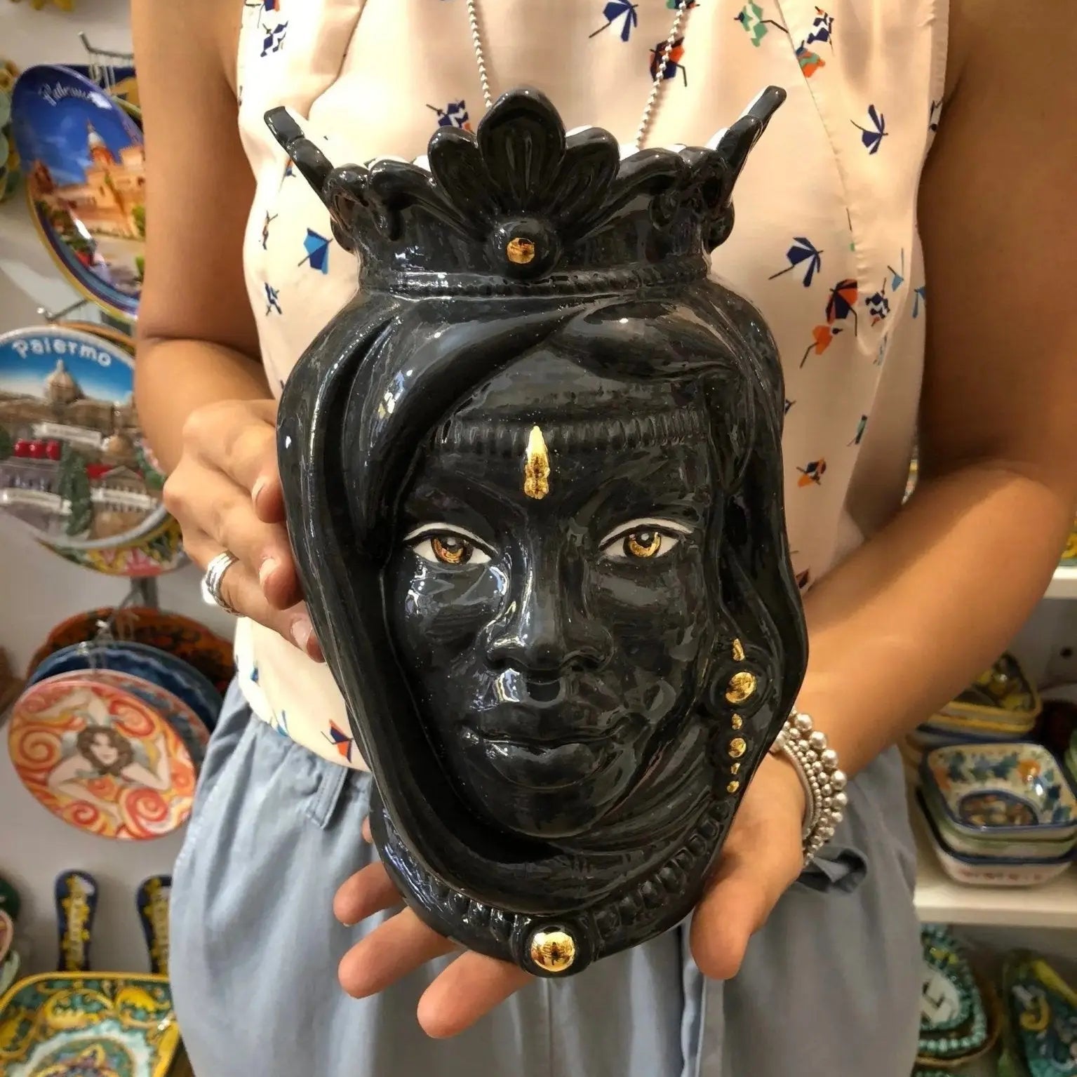 FINE SERIE - Testa di Moro Afro Donna Ceramica Caltagirone cm H.25 L.17 Artigianale Nero dettagli Oro - Donna - TESTA