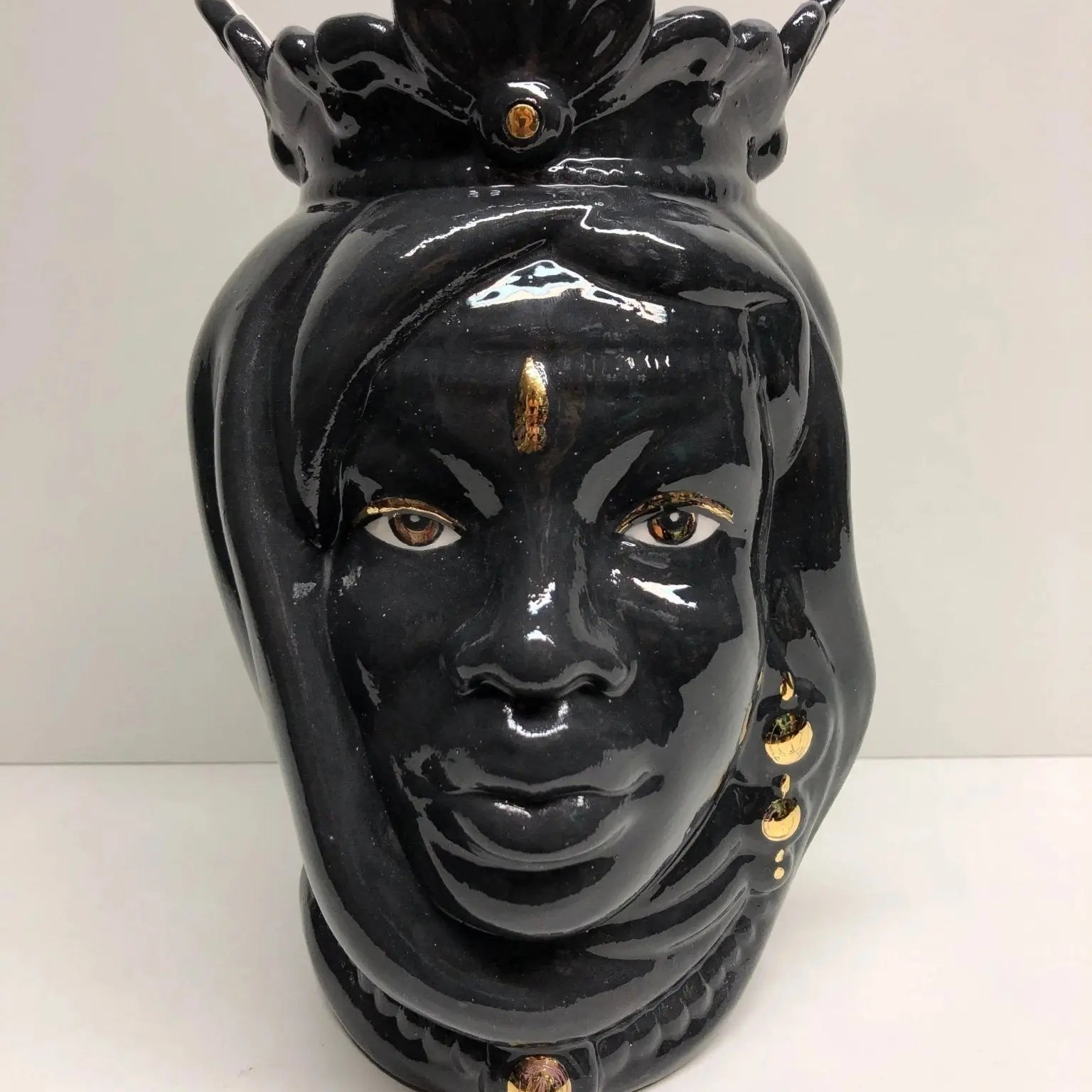 FINE SERIE - Testa di Moro Afro Donna Ceramica Caltagirone cm H.25 L.17 Artigianale Nero dettagli Oro - Donna - TESTA