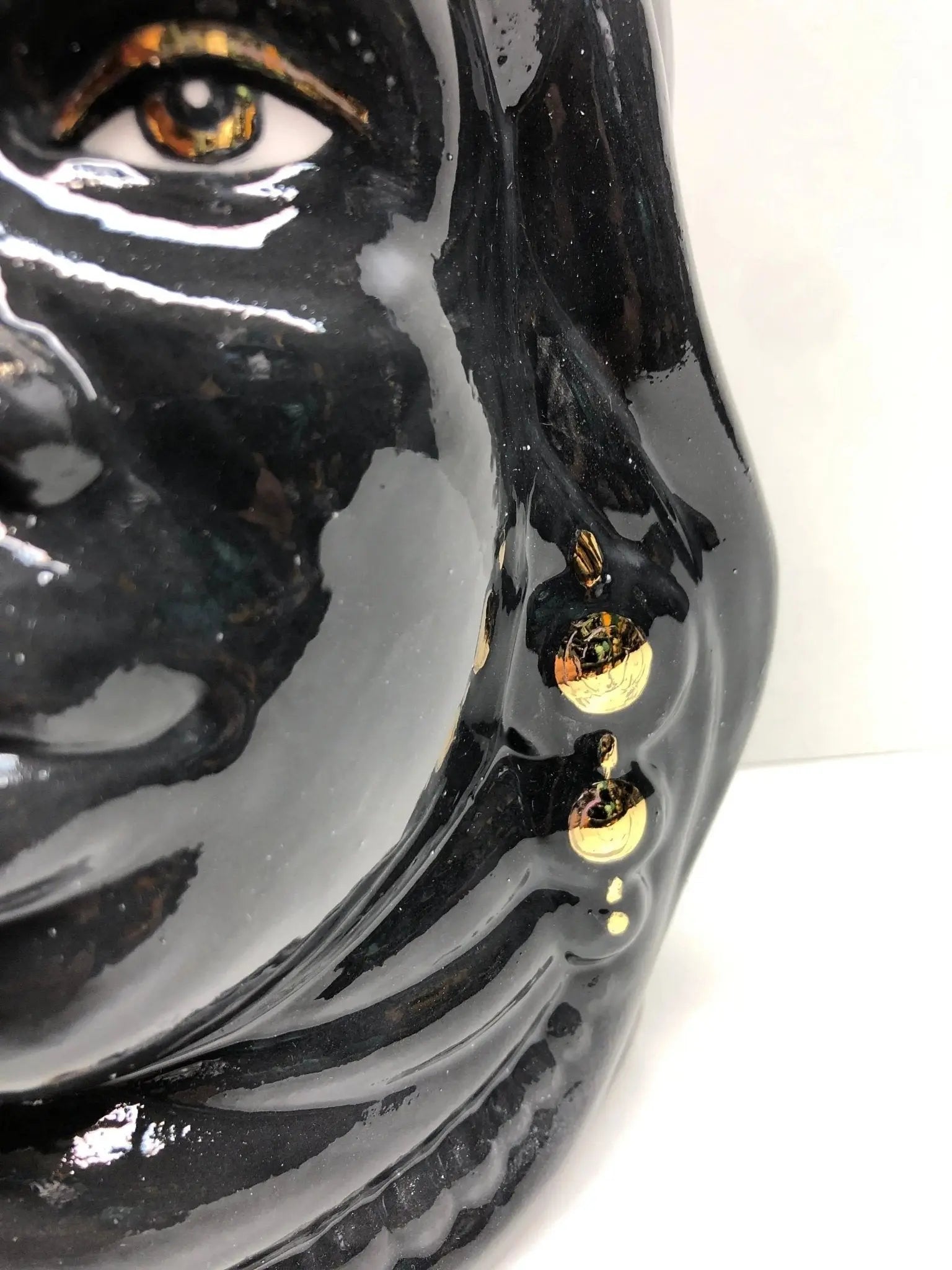 FINE SERIE - Testa di Moro Afro Donna Ceramica Caltagirone cm H.25 L.17 Artigianale Nero dettagli Oro - Donna - TESTA