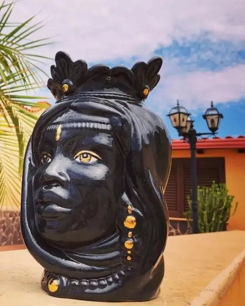 FINE SERIE - Testa di Moro Afro Donna Ceramica Caltagirone cm H.25 L.17 Artigianale Nero dettagli Oro - Donna - TESTA