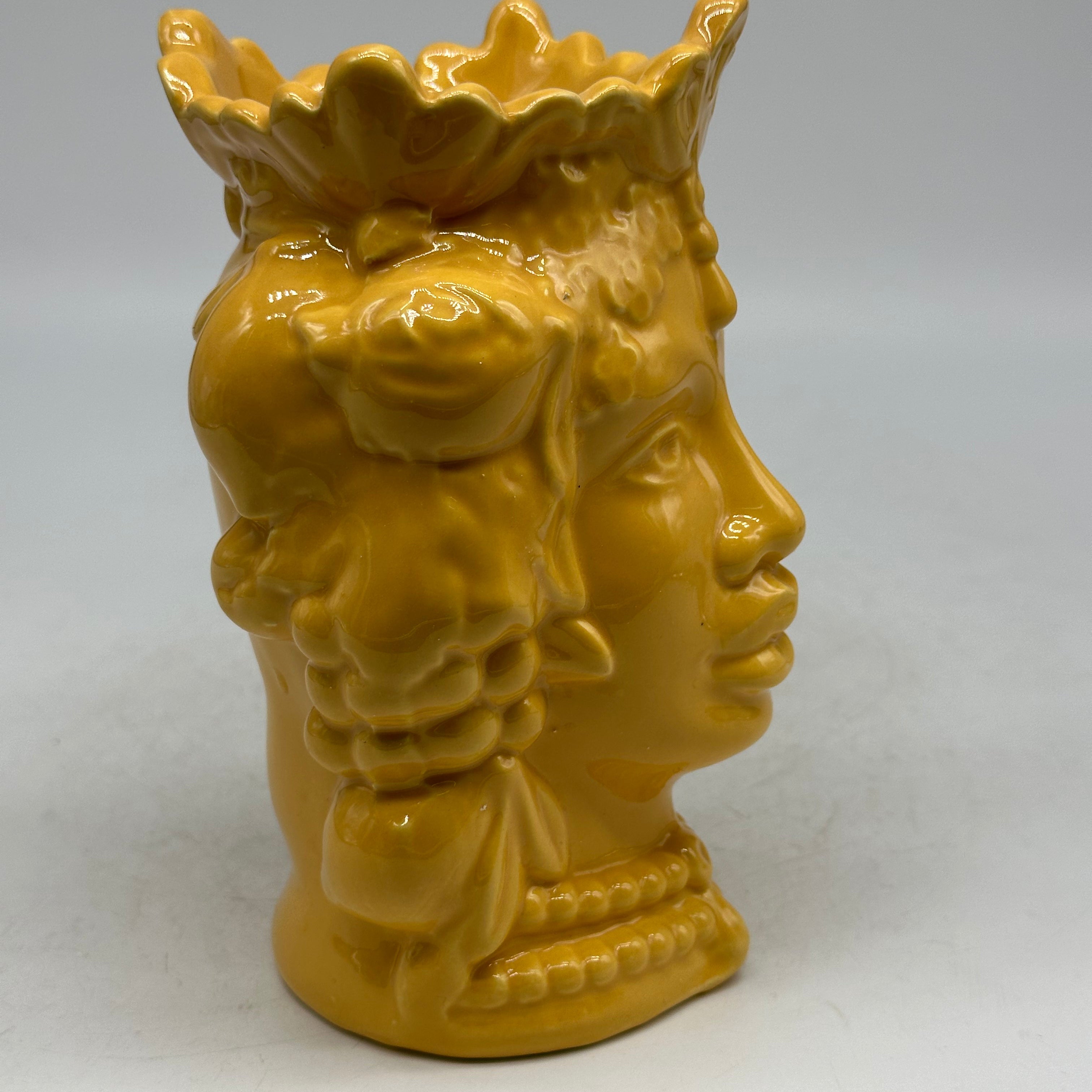 FINE SERIE - Testa di Moro Afro Frutta Donna Ceramica Caltagirone cm H.18 L.12 Artigianale Giallo - TESTE DI MORO