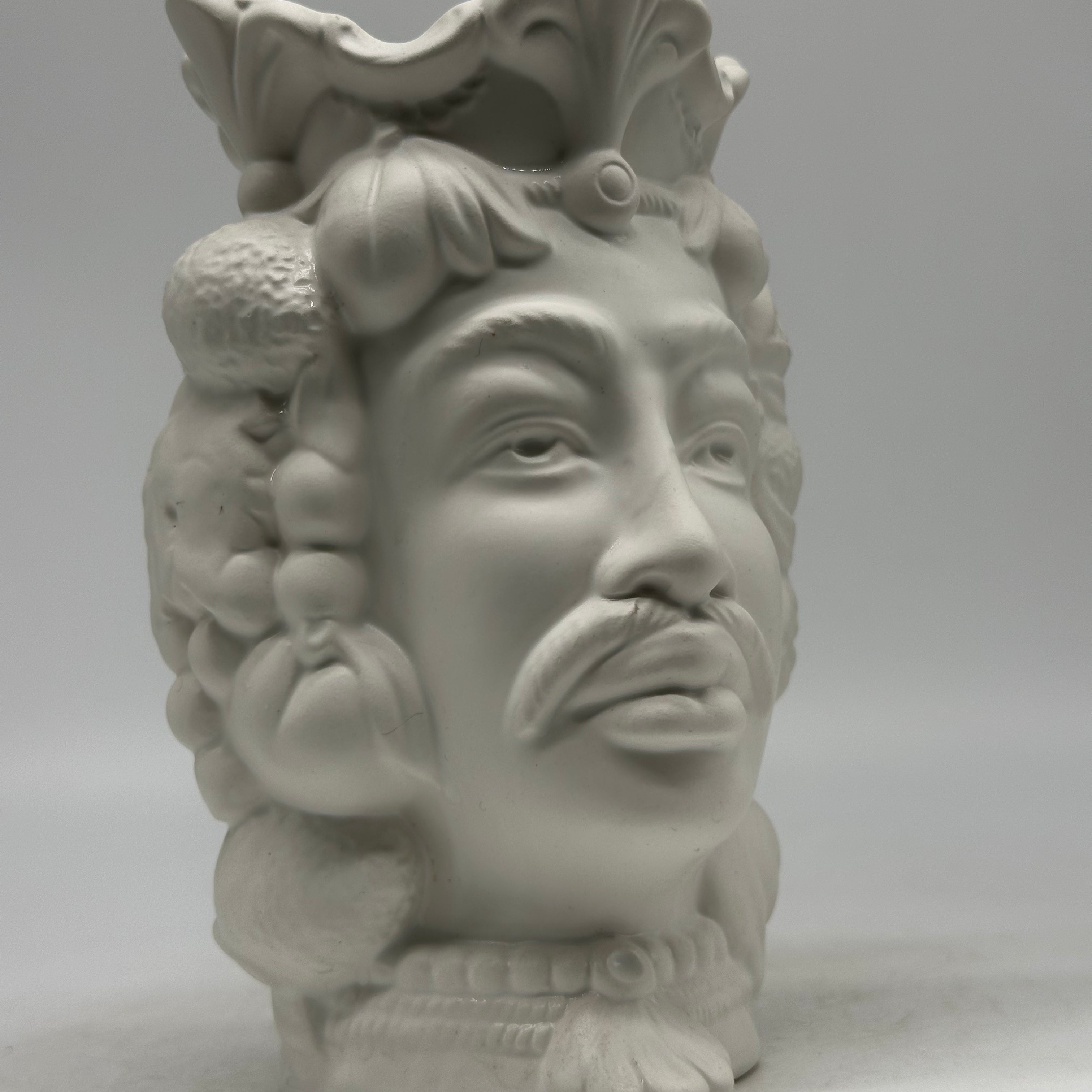 FINE SERIE - Testa di Moro Afro Frutta Uomo Ceramica Caltagirone cm H.18 L.12 Artigianale Bianco Opaco - TESTE DI MORO
