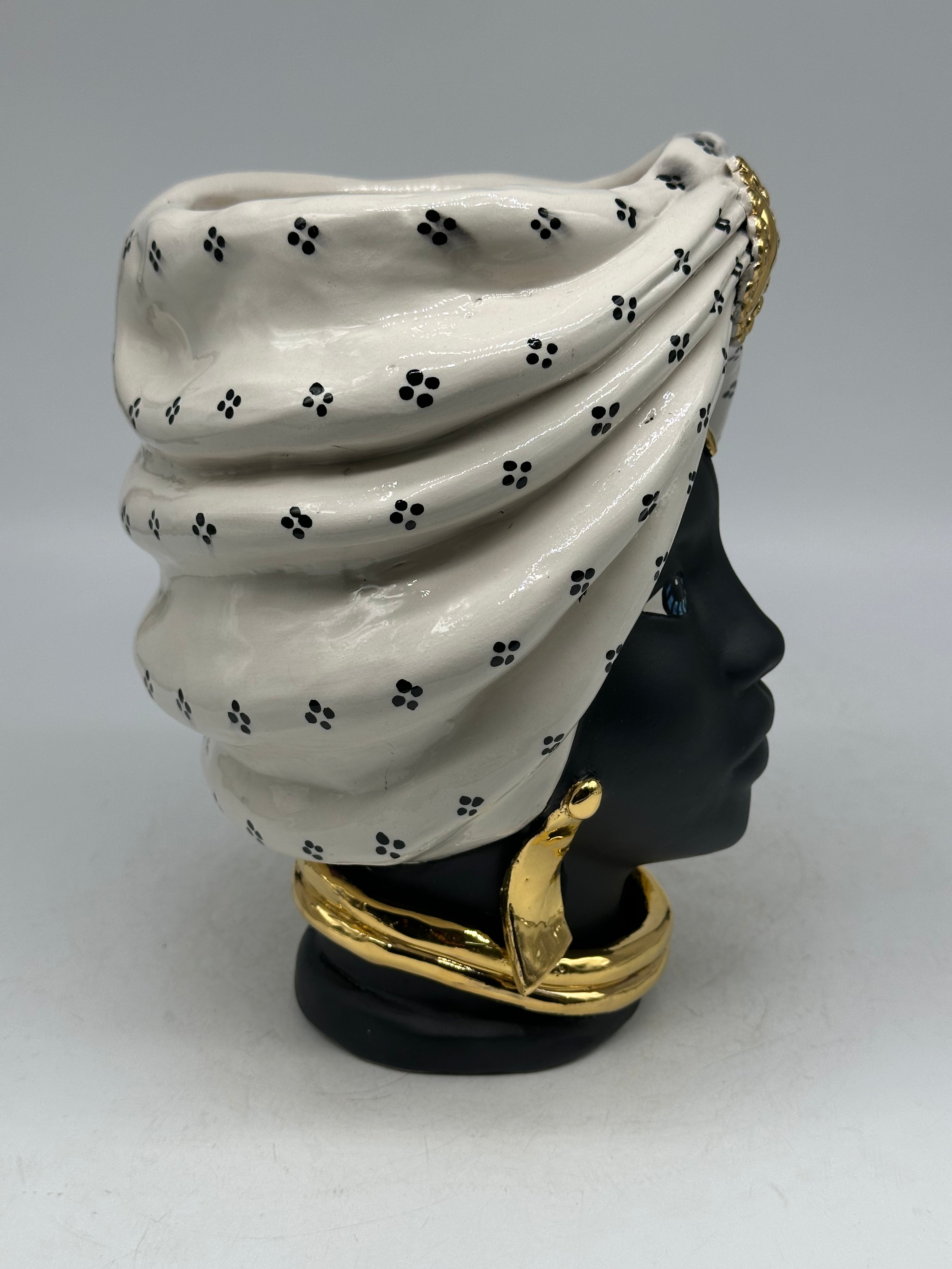 FINE SERIE - Testa di Moro Atena Donna Ceramica Caltagirone cm H.24 L.18 Artigianale Bianco Pois Nero Oro - TESTE