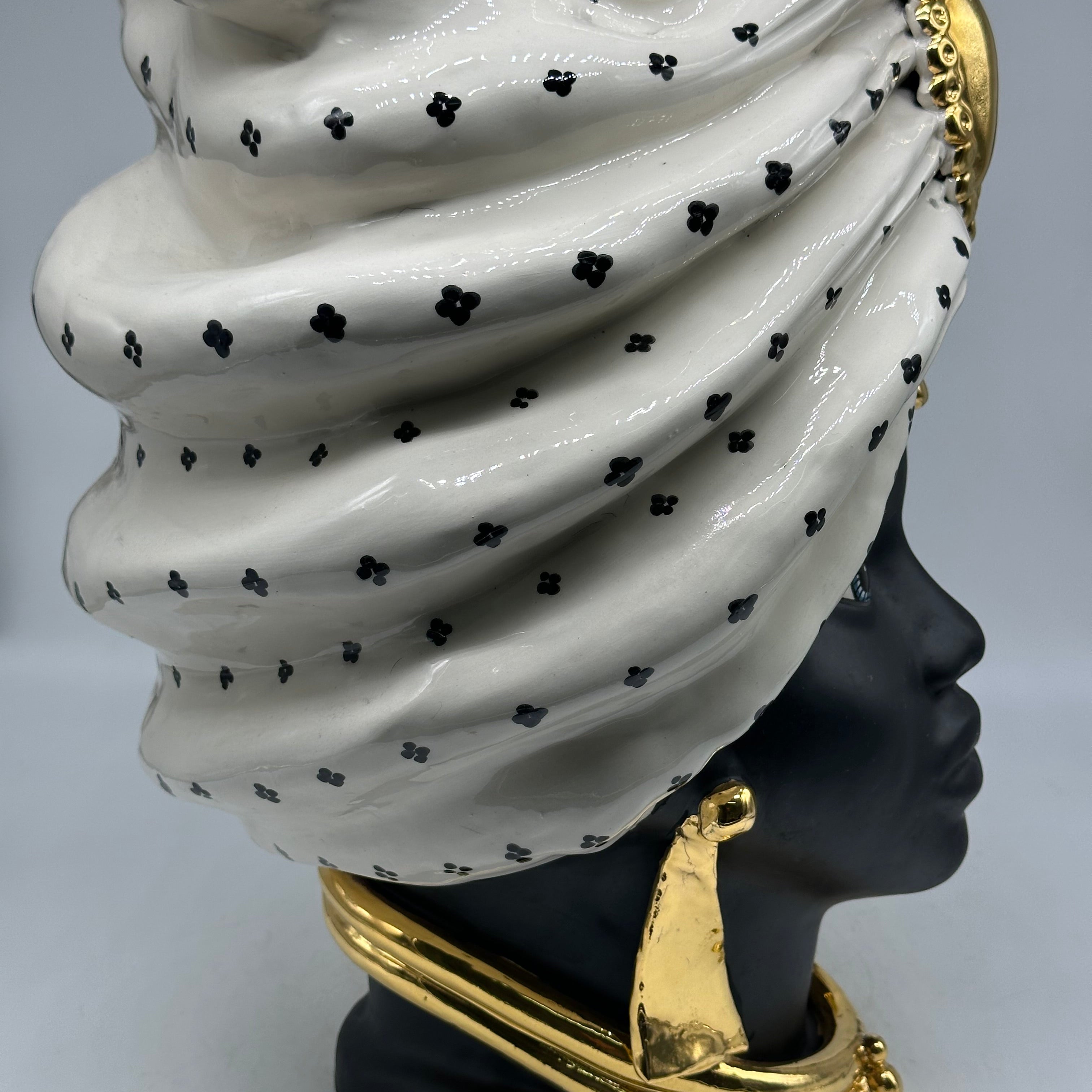 FINE SERIE - Testa di Moro Atena Donna Ceramica Caltagirone cm H.40 L.28 Artigianale Bianco Nero Oro - Donna - TESTE