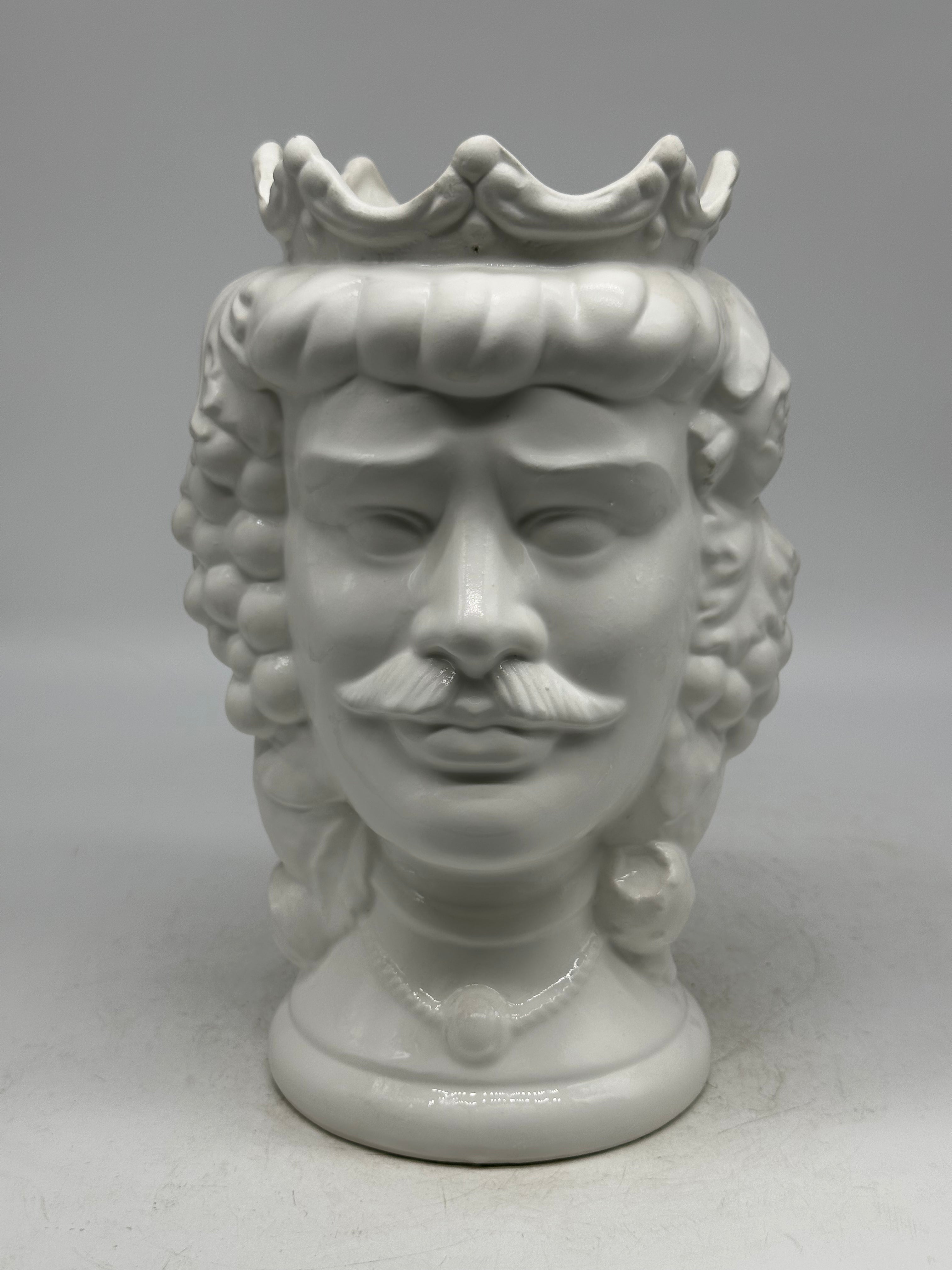 FINE SERIE - Testa di Moro Kalat Uomo Frutta Ceramica Caltagirone cm H.26 L.16 Artigianale Bianco Opaco - TESTE DI MORO