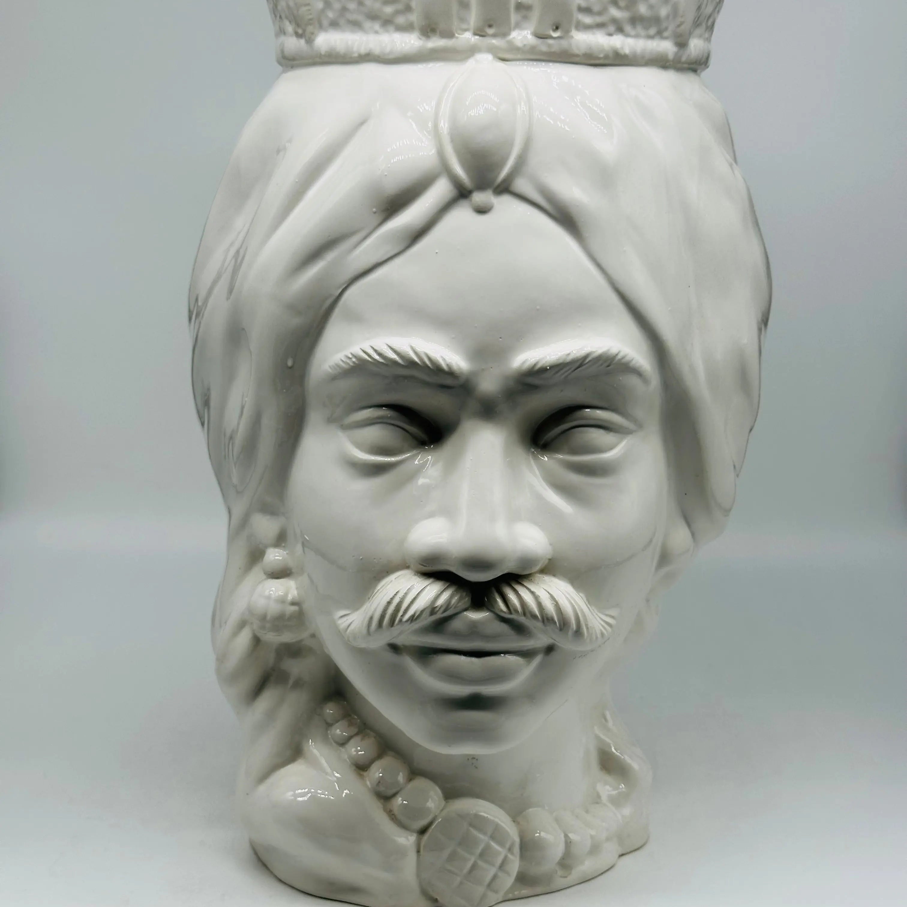 FINE SERIE - Testa di Moro Uomo Corona Retta Ceramica Caltagirone cm H.38 L.24 Artigianale Bianco DD CERAMICHE SICILIANE